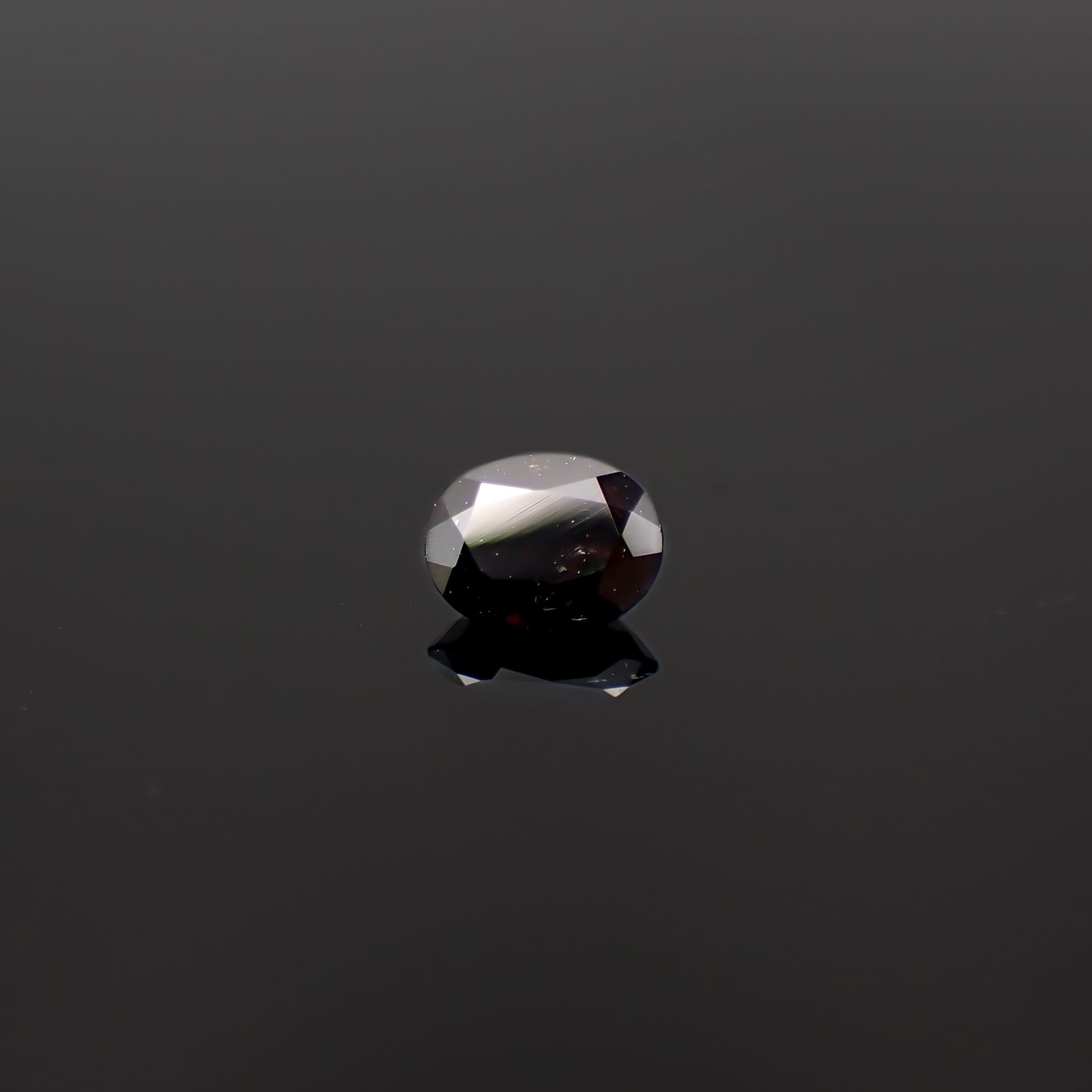 ペイナイト ビルマ産 0.34ct / 4.7x3.7mm前後 [260532235]