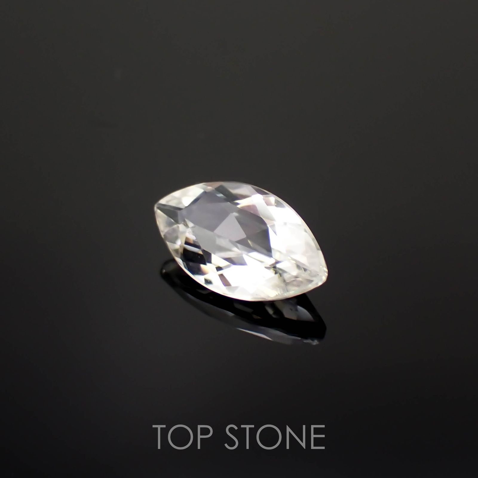 オリゴクレース(宝石名オリゴクレース)ブラジル産 1.36ct 識別済[221219441]10.8x6.1mm前後