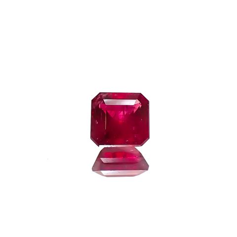 レッドベリル/ピンクベリル アメリカ・ユタ州産 0.24ct [250129785]3.7x3.6mm前後