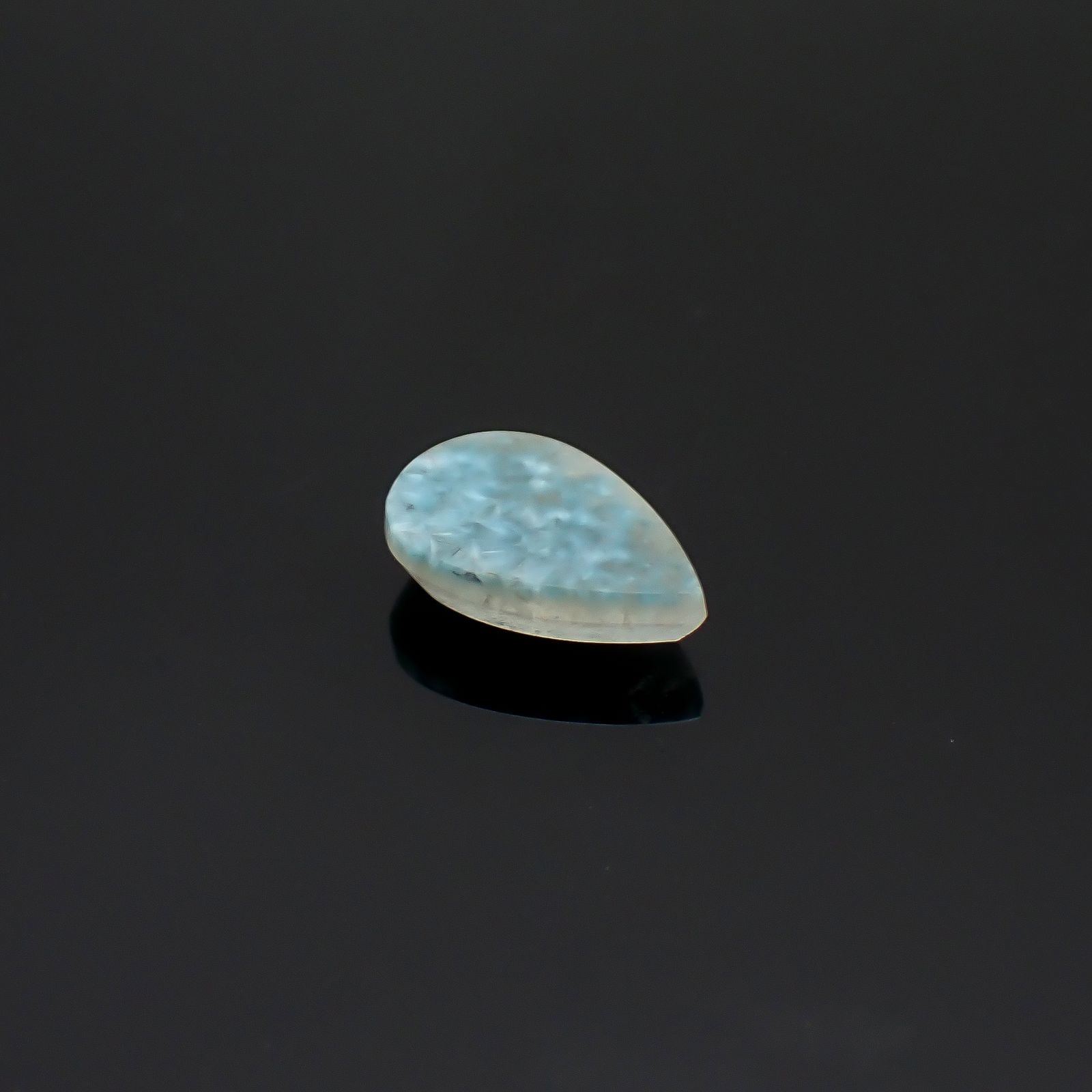 パライバクォーツ ブラジル産 3.86ct / 14.4x9.4mm前後 [260632505]