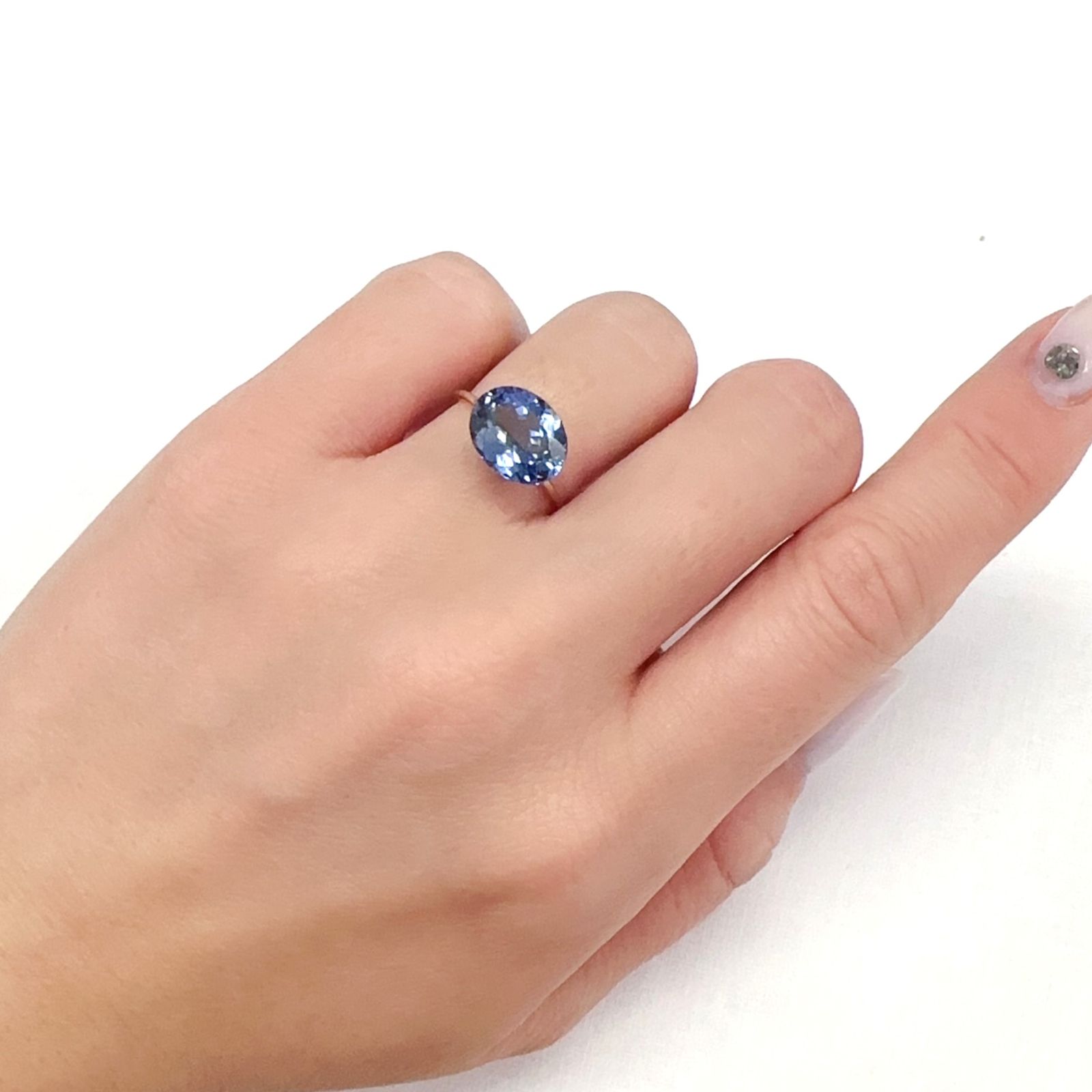 バイカラータンザナイト(宝石名ゾイサイト)タンザニア産 3.39ct 識別済[231224807]10.7x8.5mm前後