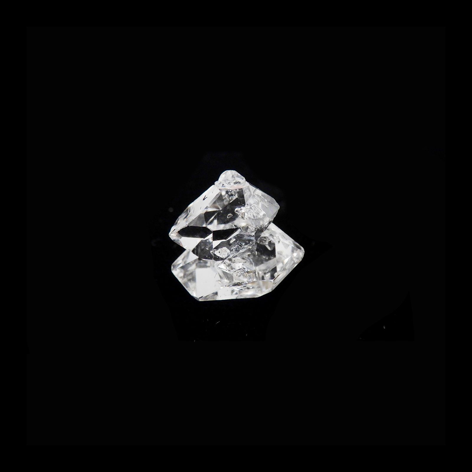 ハーキマーダイヤモンド 原石 アメリカ・ニューヨーク州産 6.60ct[240125367]12.4x11.2mm前後