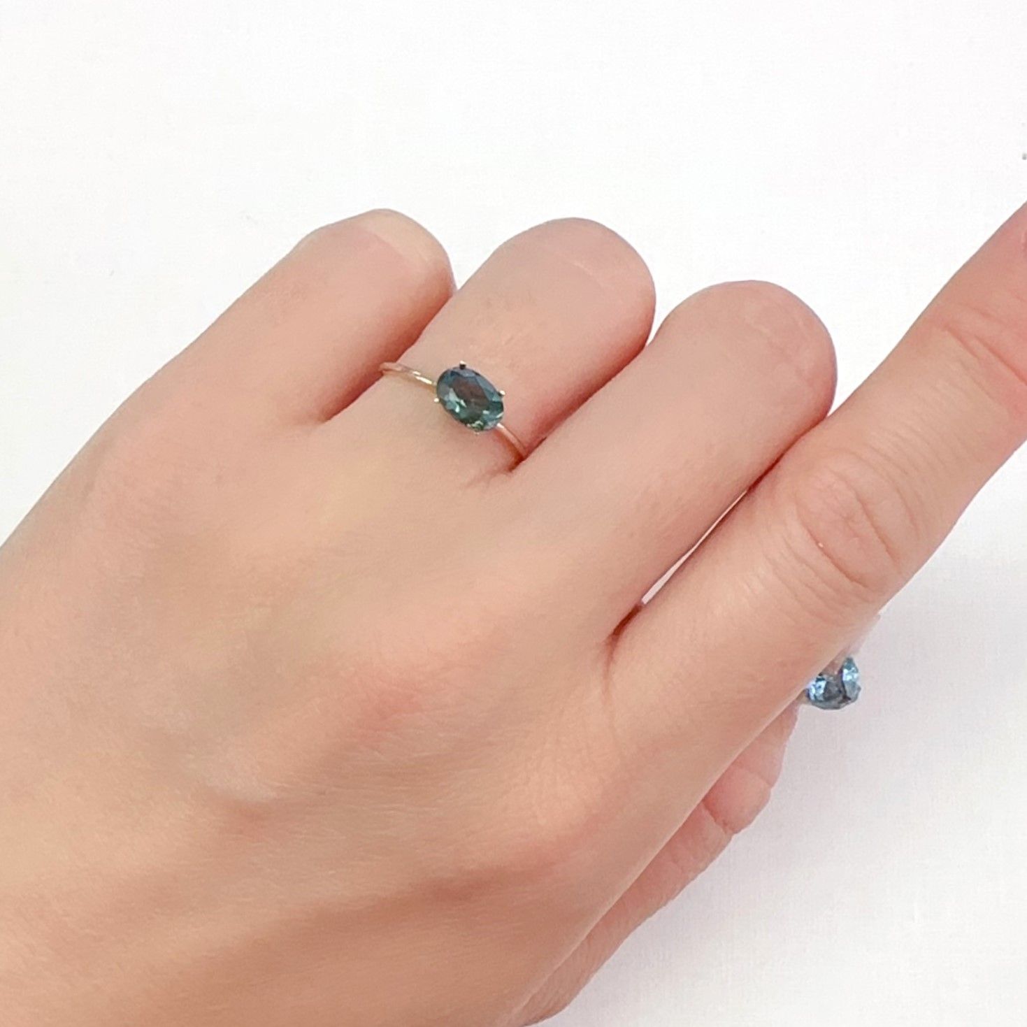 カラーチェンジアンデシン モンゴル産 0.77ct[240226327]7x5mm前後
