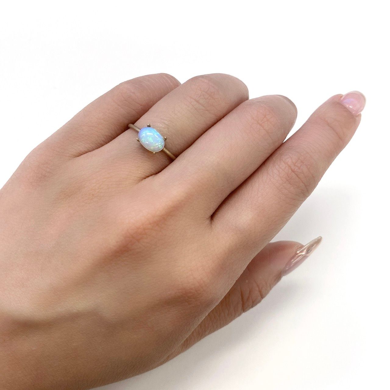 オパール(宝石名オパール) オーストラリア産 0.68ct 識別済[210711326]7.6×5.4mm前後 | TOP STONE(トップストーン)