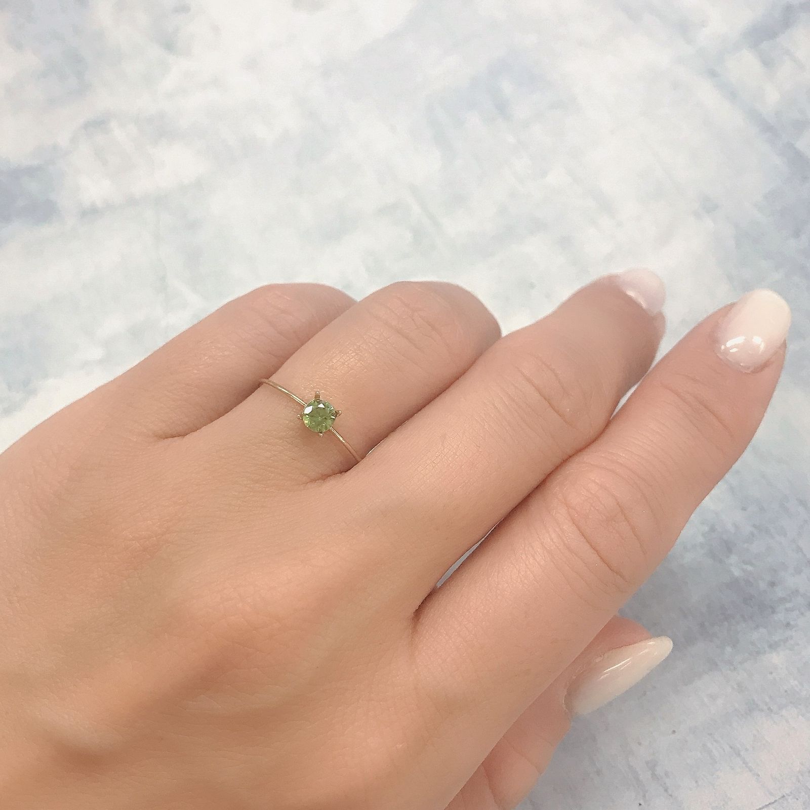 デマントイドガーネット(宝石名デマントイド・ガーネット)ロシア産 0.26ct 識別済[220616527]3.9x3.9mm前後