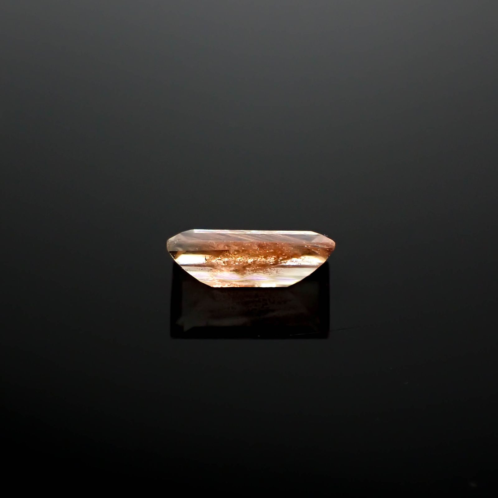 オレゴンサンストーン アメリカ・オレゴン州産 2.23ct[240627874]11.8x5.9mm前後
