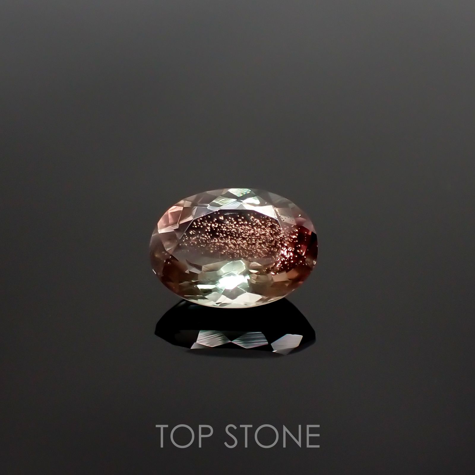 バイカラーオレゴンサンストーン アメリカ産 ルース 1.07ct[210711947]7.8×6mm前後