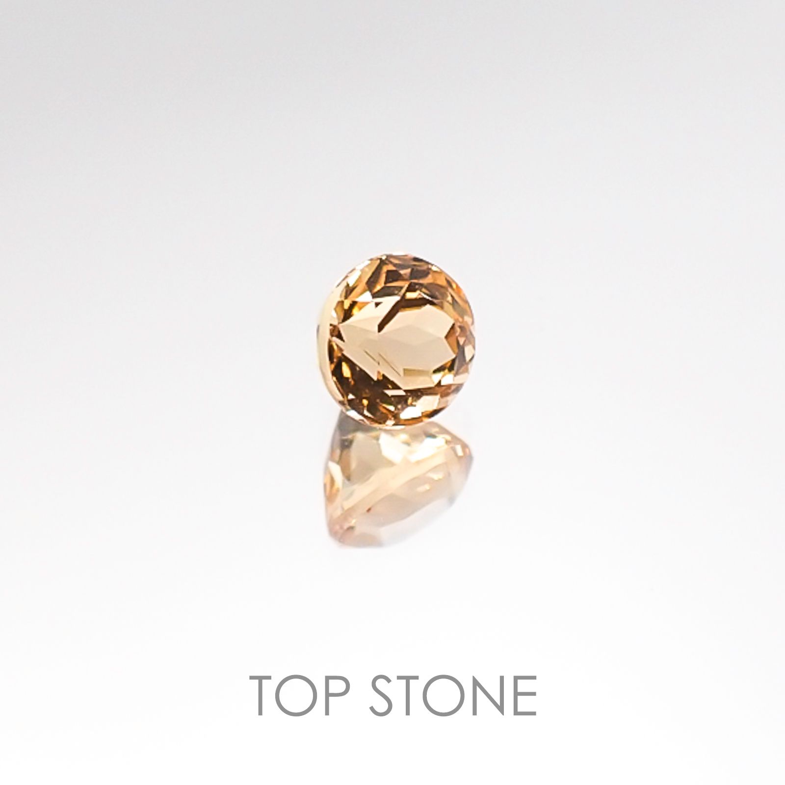 インペリアルトパーズ ブラジル産 ルース 0.48ct[20106512]4.3×4.3mm前後