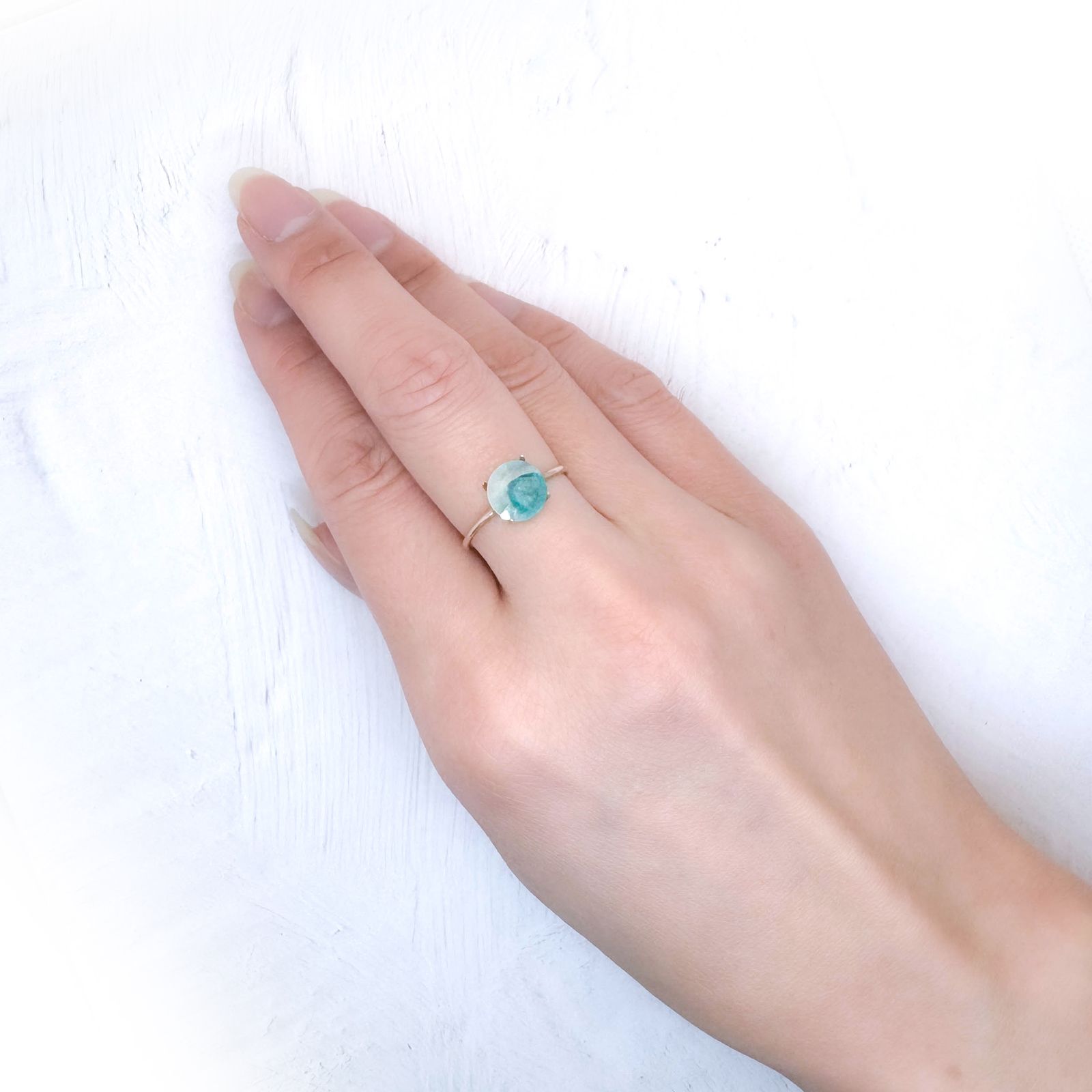 ◇リバーシブル◇パライバトルマリンインクォーツ ブラジル産 1.33ct / 8.1x8.1mm前後 [251231445]