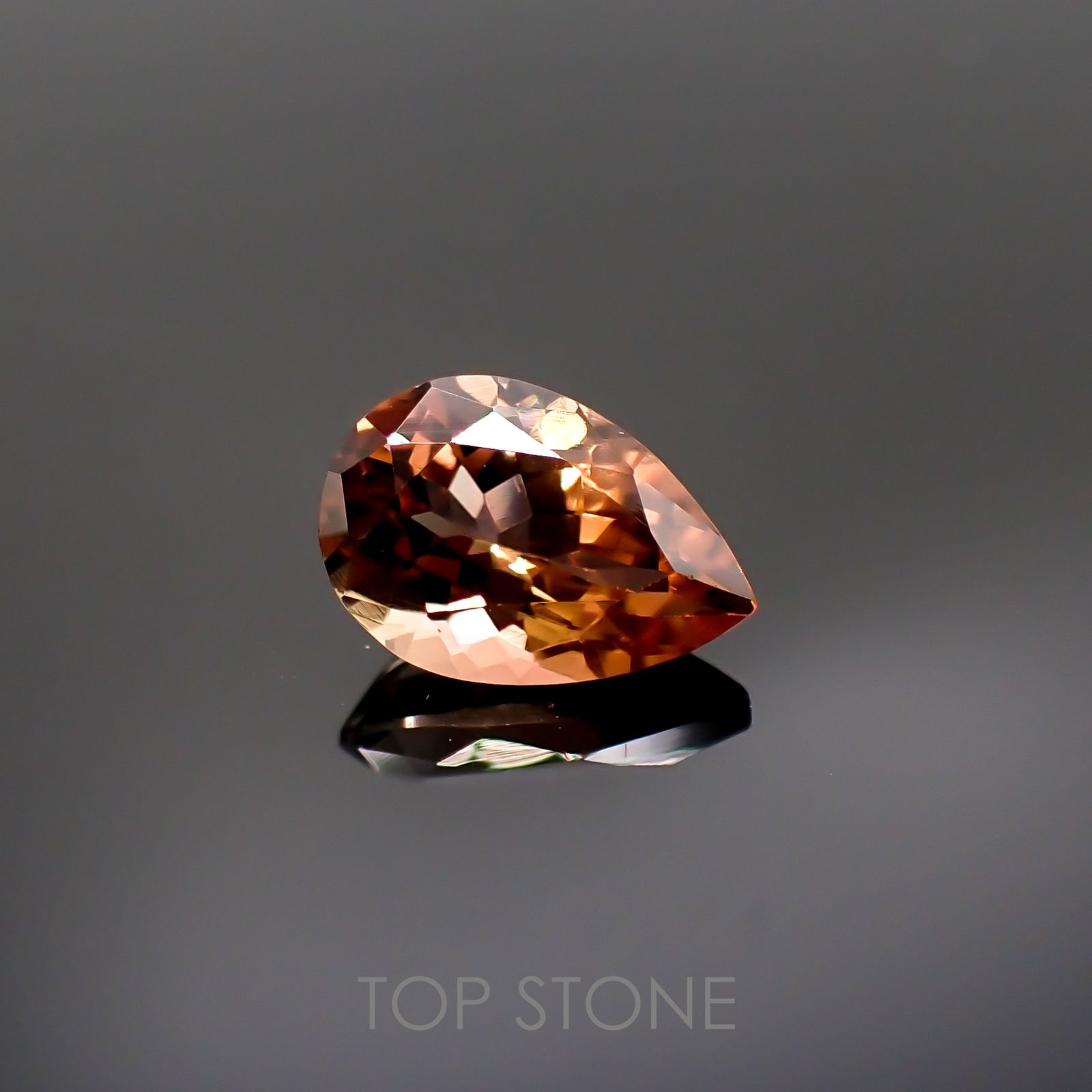 バイカラートルマリン(宝石名バイカラー・トルマリン) コンゴ民主共和国産 1.970ct ソ付(彩珠)[211013602]10.2×7mm前後