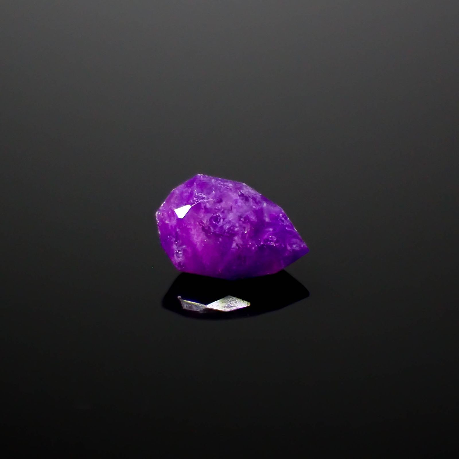 ◇カスタムカット◇スギライト 南アフリカ産 0.85ct[240628374]8x5.2mm前後
