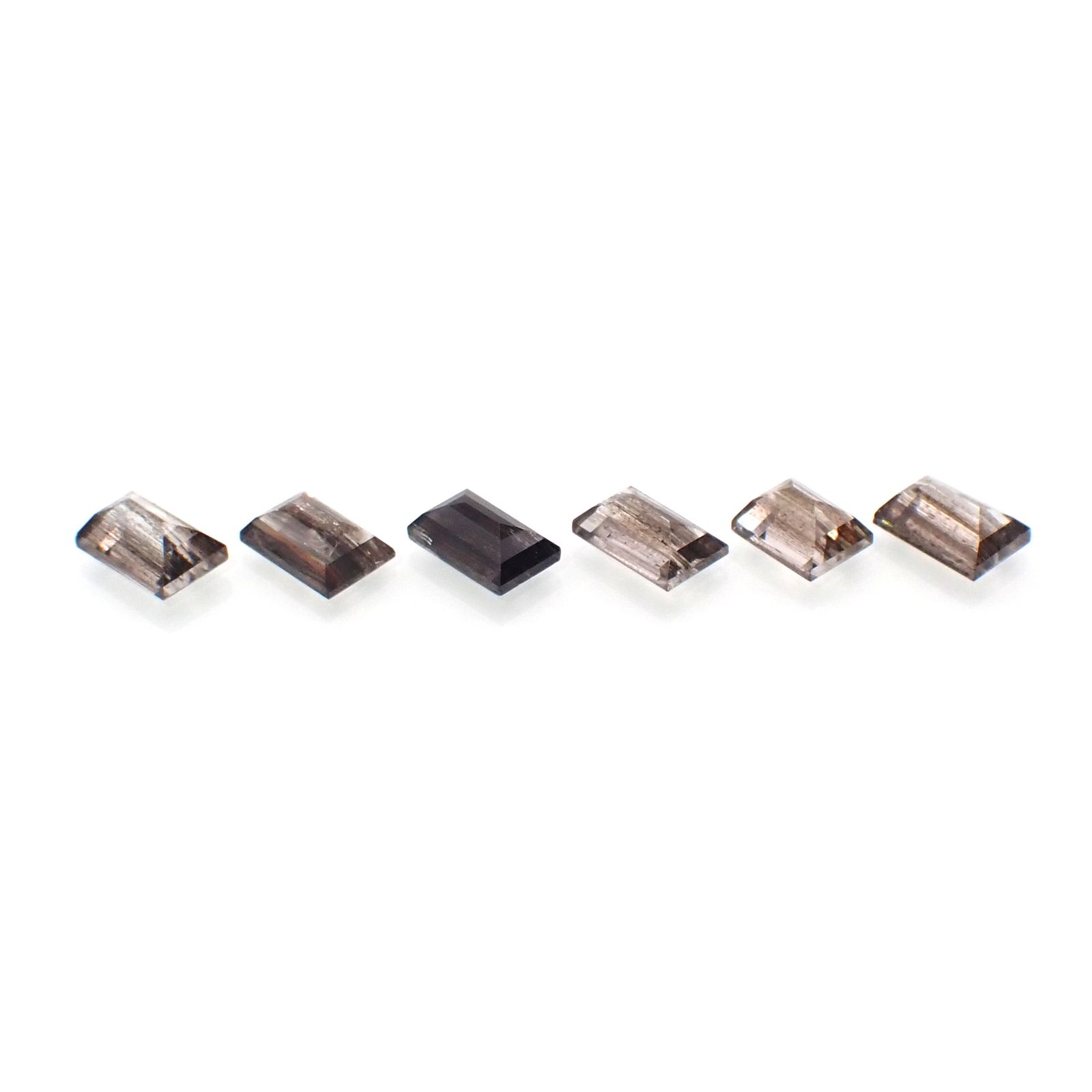 ◆ランダムセレクト-Limited edition-◆<先着10個>レインボースキャポライト ブラジル産 約0.51-0.59ct[230722891]5.0-6.1x3.8-4.1mm前後