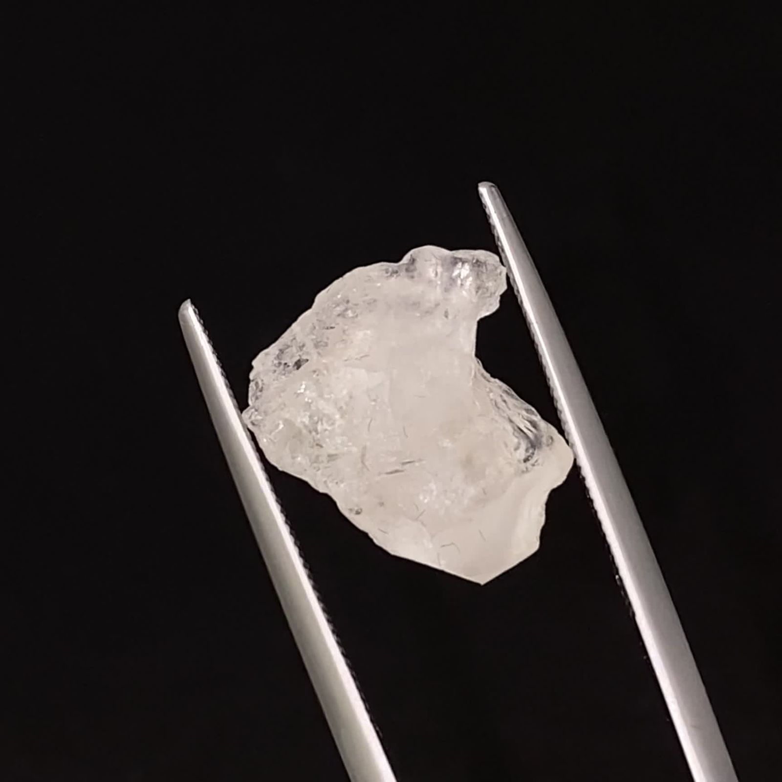 フェナカイト 原石 ウクライナ産 7.96ct[240326816]14.5x12.5mm前後 | TOP STONE(トップストーン)