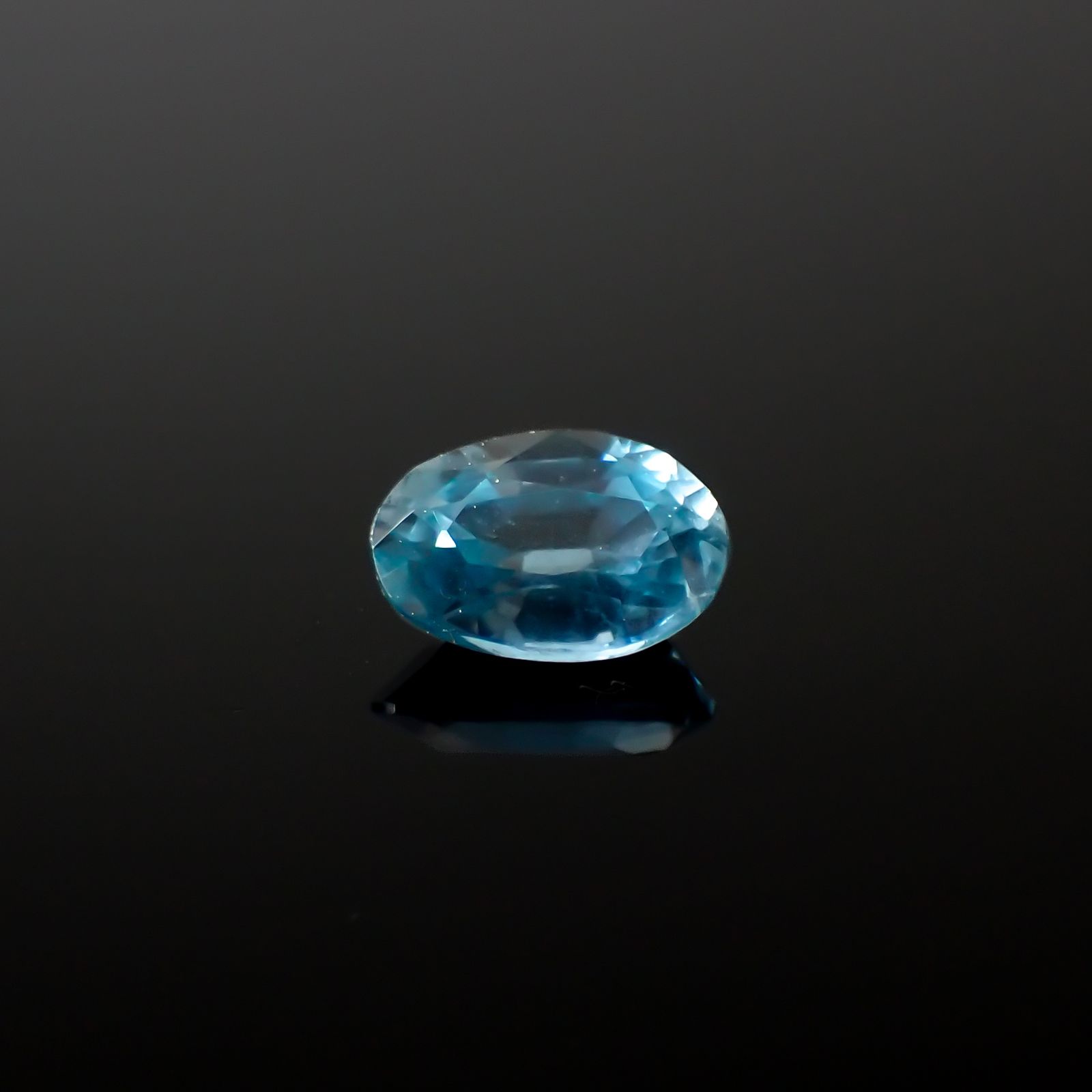 オーシャンブルーカイヤナイト(宝石名カイヤナイト)インド・オリッサ産 0.60ct 識別済[240326696]5.9x4mm前後