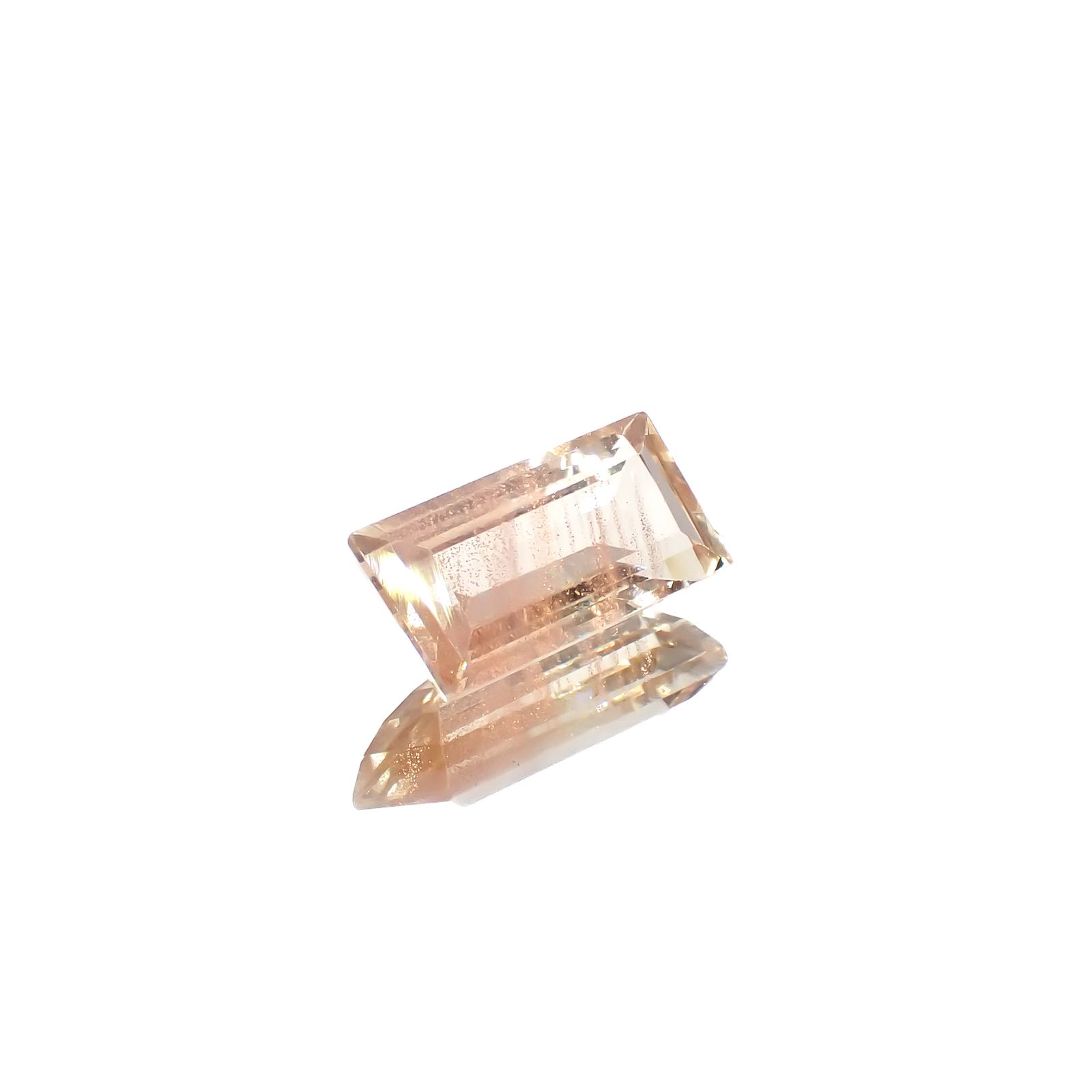 オレゴンサンストーン アメリカ・オレゴン州産 1.52ct[240628207]9.8x5mm前後