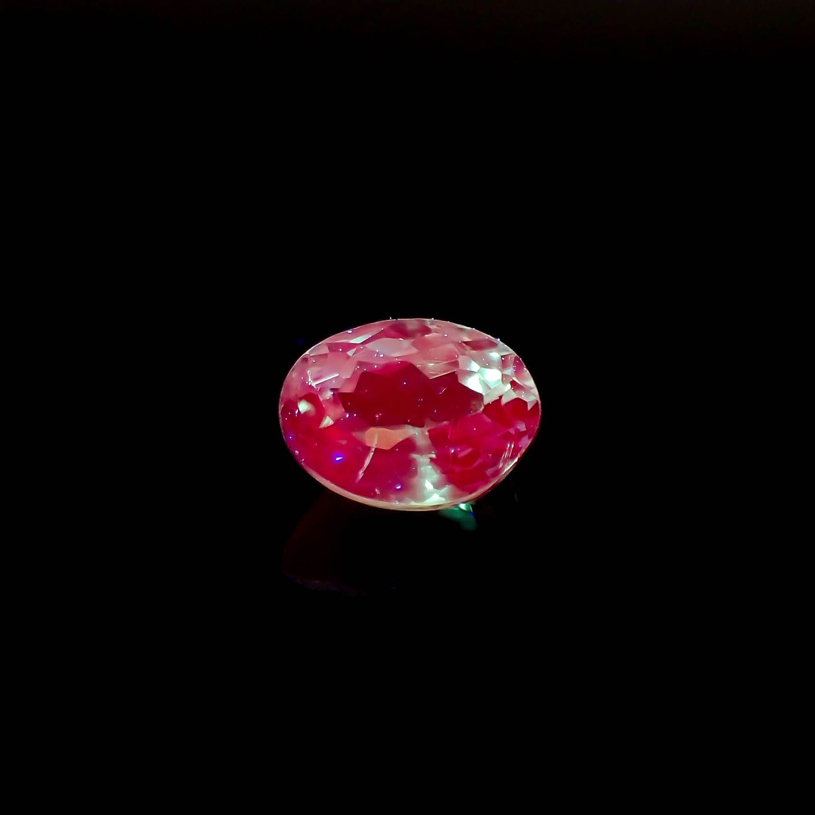 アレキサンドライト(宝石名アレキサンドライト)インド産 0.44ct 識別済[230120266]4.8x3.5mm前後