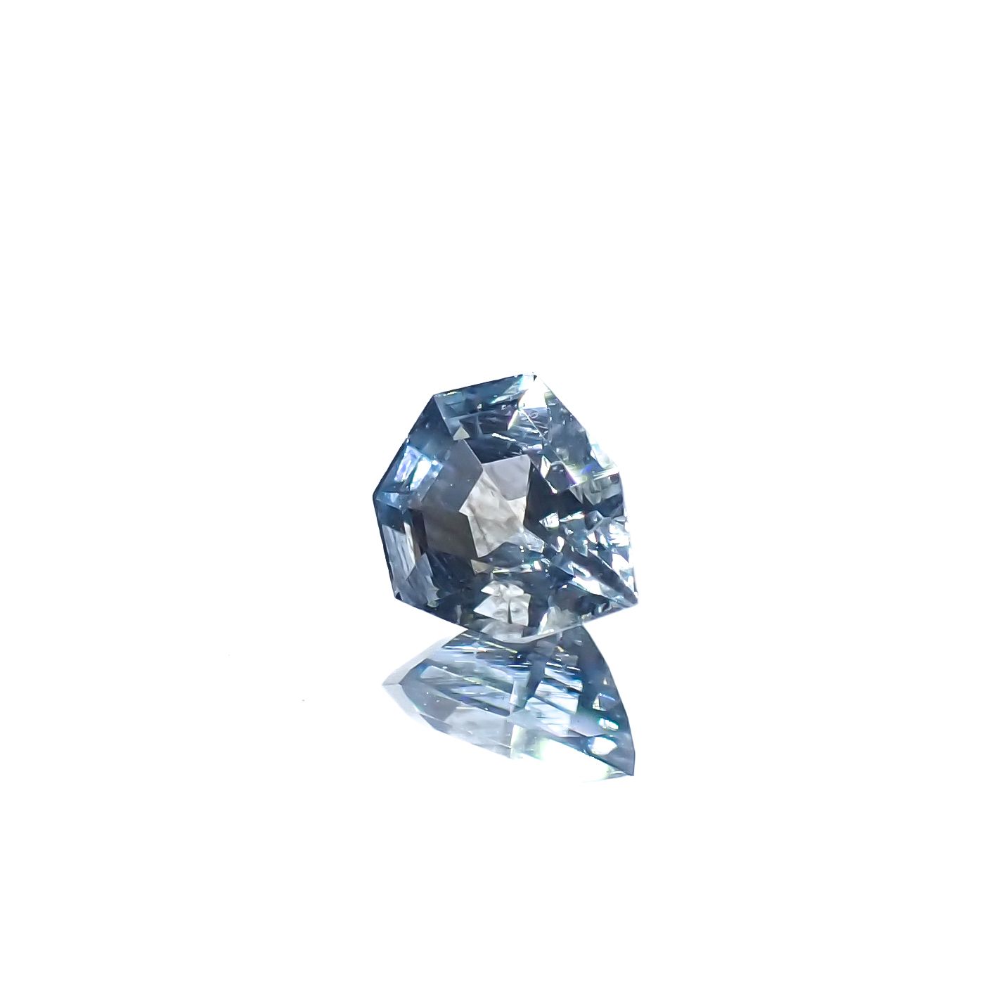 ◇カスタムカット◇アベンチュリンアクアマリン ブラジル・ミナスジェライス州産 0.42ct[240226002]5.5x4.7mm前後