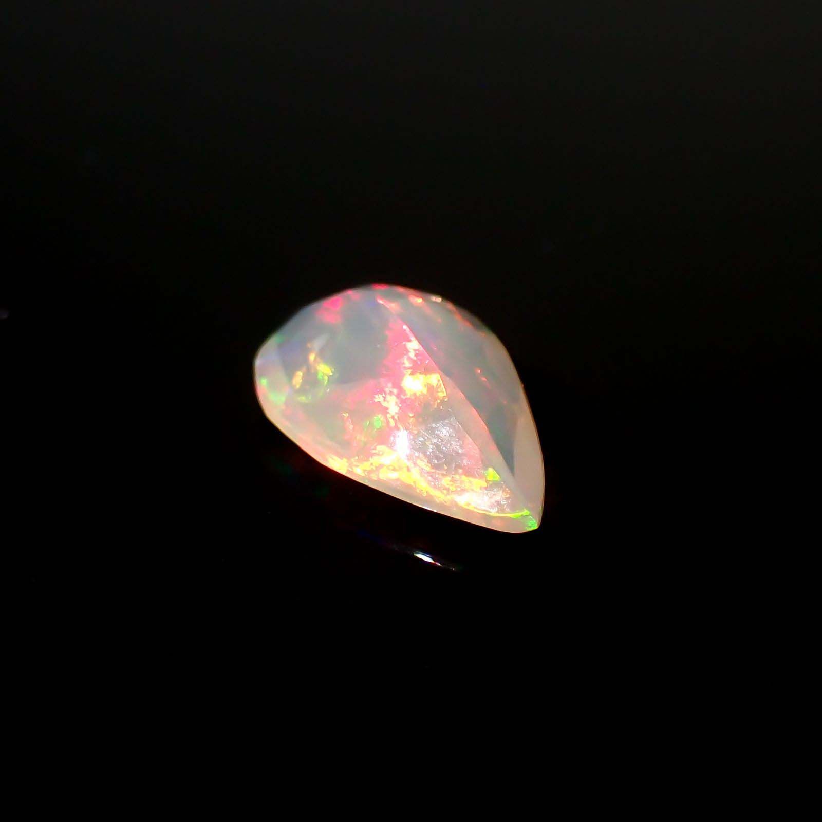 エチオピアオパール(宝石名オパール)エチオピア産 0.99ct 識別済[230722908]11.4x7.1mm前後