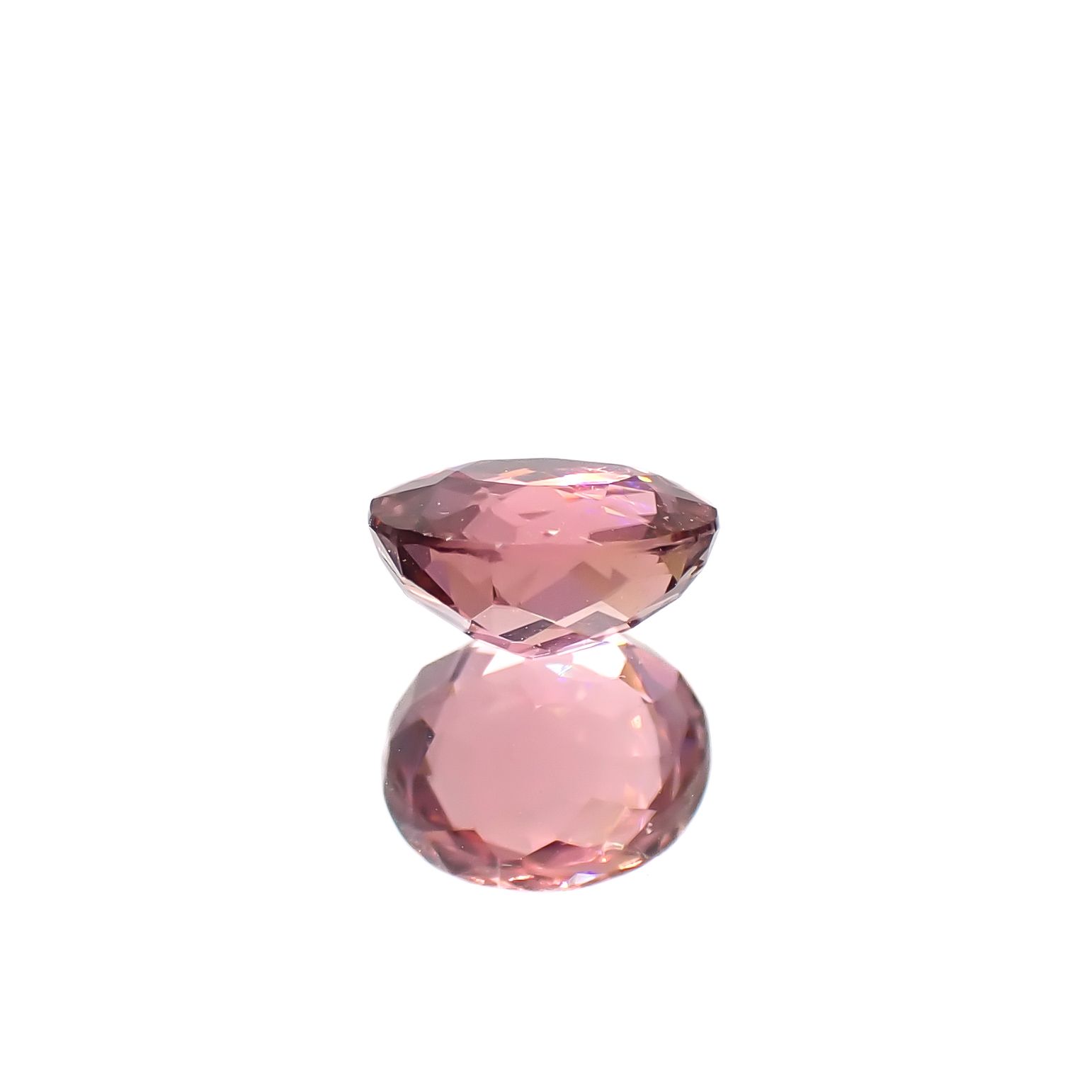 ローズピンクトルマリン(宝石名ピンク・トルマリン)ブラジル/アフリカ産 0.98ct 識別済[240929138]6.7x5.8mm前後