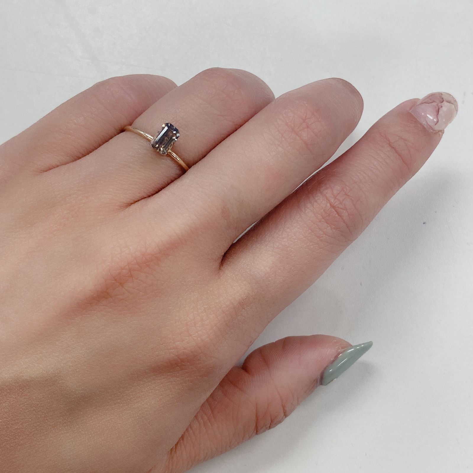 レインボースキャポライト ブラジル産 ルース 0.57ct[210310346]6.1×3.8mm前後