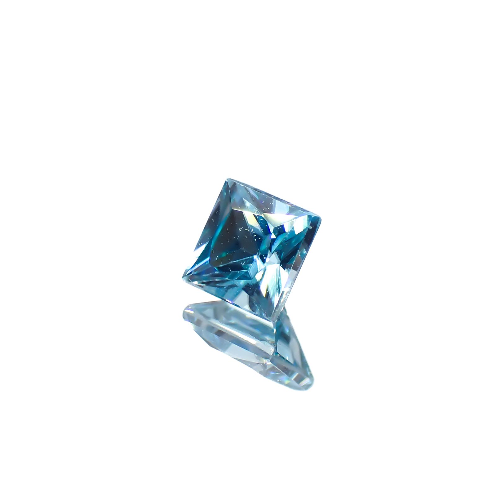 ◇プリンセスカット◇ブルージルコン カンボジア産 0.51ct[240728504]4x3.9mm前後