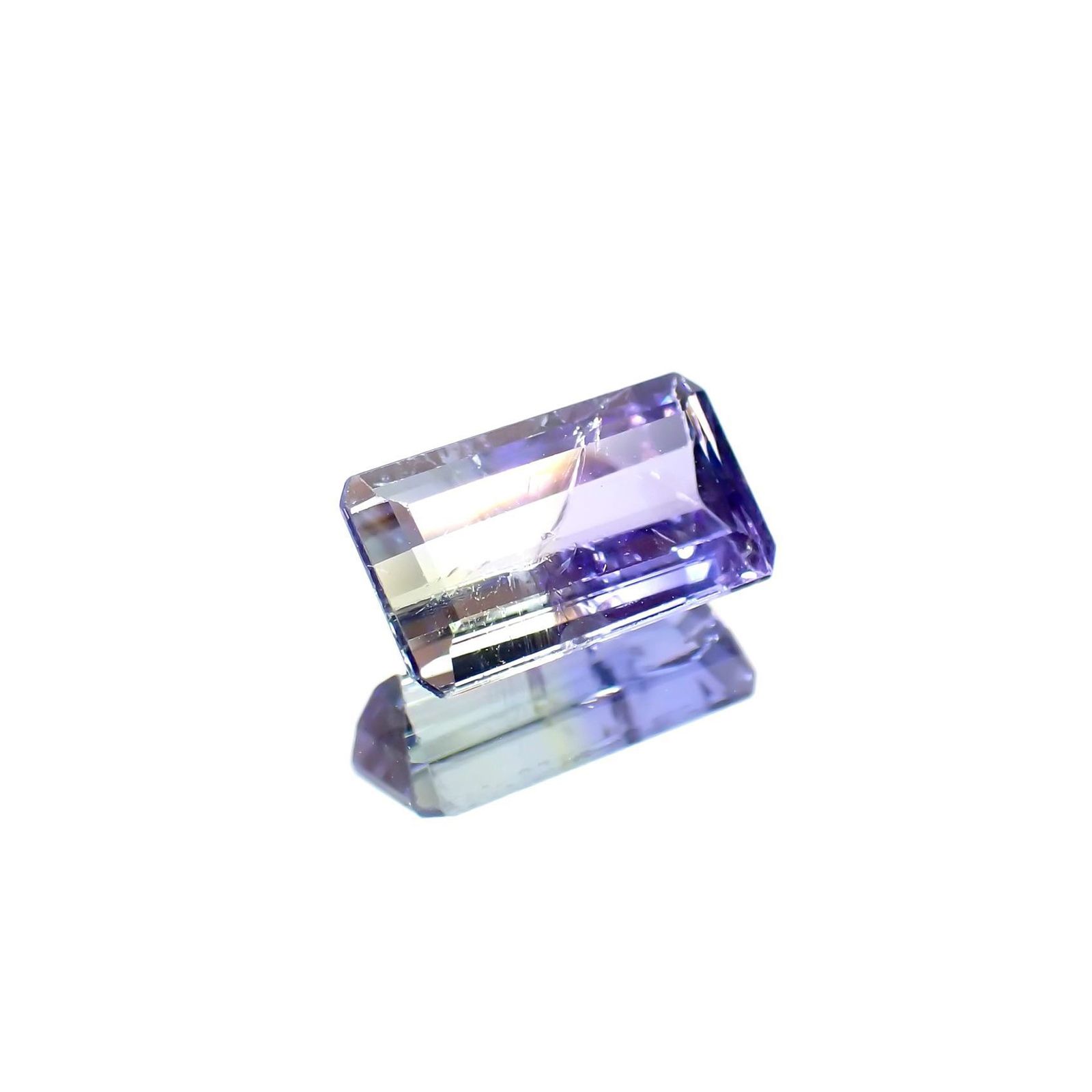 バイカラータンザナイト(宝石名バイカラー・ゾイサイト) タンザニア産 ソ付(彩珠) 2.107ct / 9.8x5.7mm前後 [210410781]