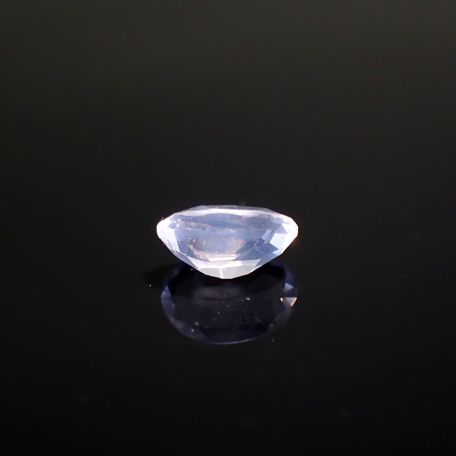 ムーンストーン(宝石名オーソクレース)インド/スリランカ産 0.65ct 識別済[240527731]7.1x5mm前後