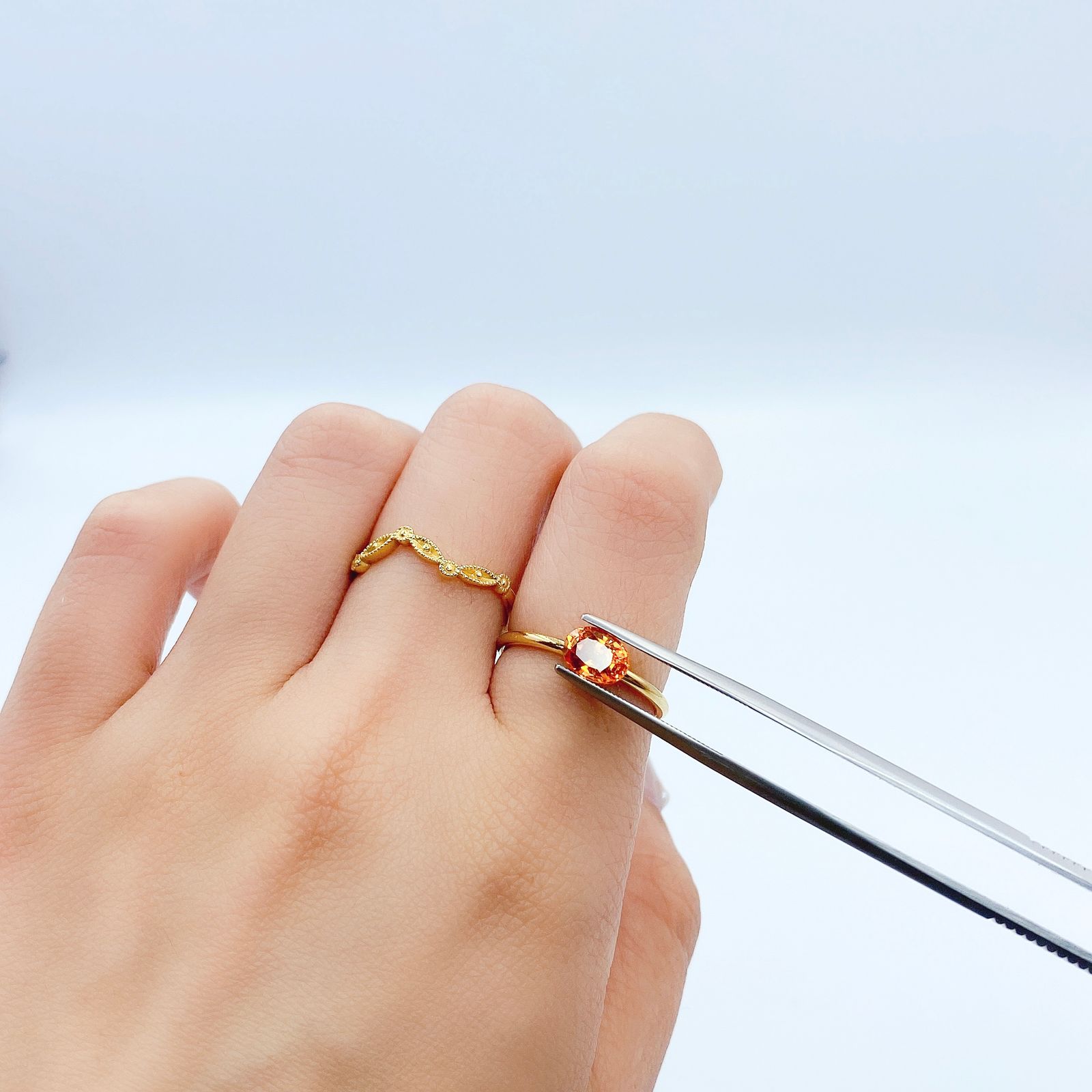 スペサルティンガーネット マンダリンオレンジカラー(宝石名スペサルティン・ガーネット)ナイジェリア産 1.27ct 識別済[220817245]7.1x5.1mm前後