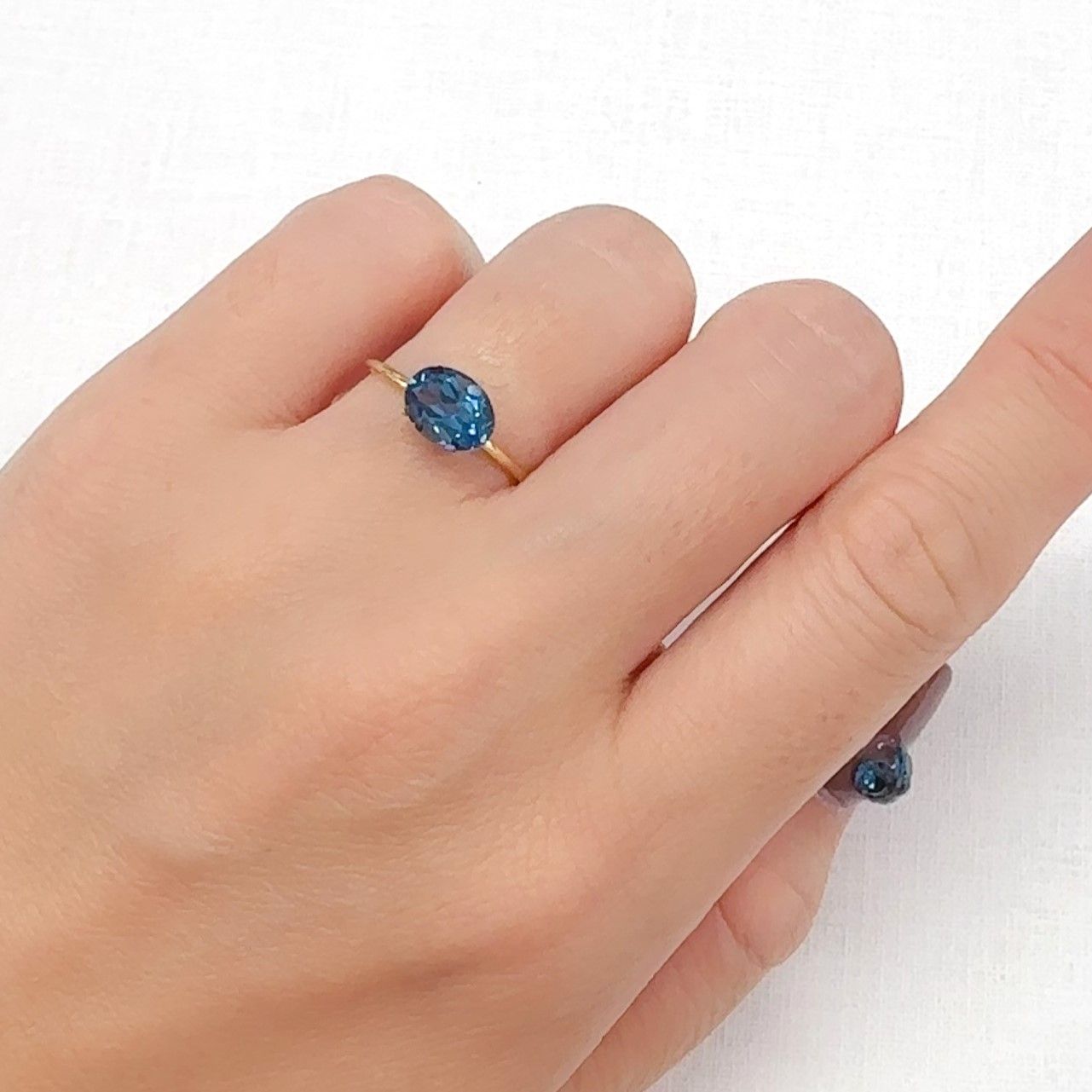 ロンドンブルートパーズ ブラジル産 1.58ct[240326795]8x6.2mm前後
