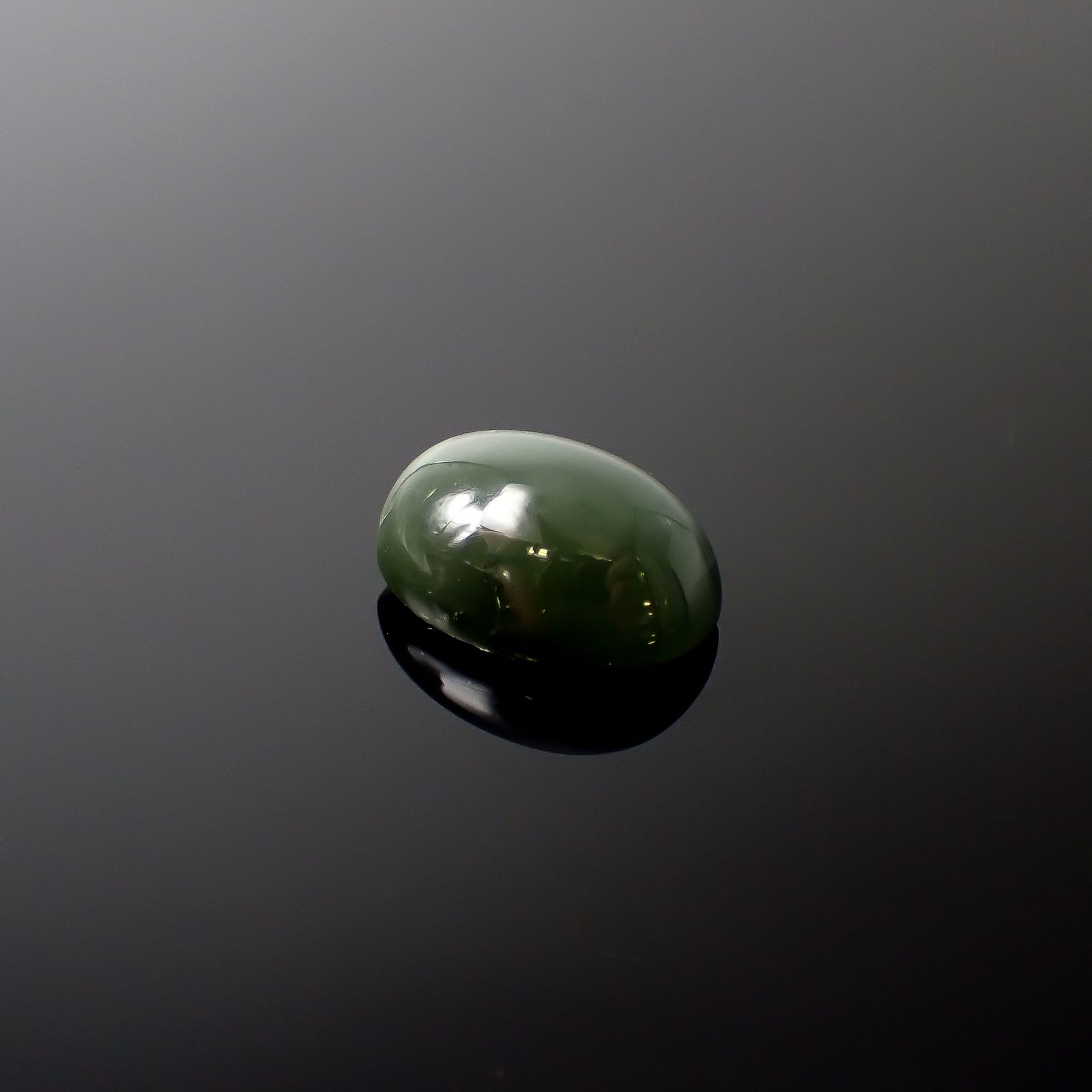 グリーンアパタイトキャッツアイ ブラジル産 14.16ct[240427183]16.8x12.3mm前後