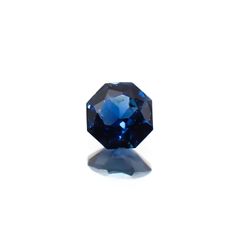 ◇オクタゴンカット◇サファイア(宝石名サファイア) マダガスカル産 識別済 0.14ct / 3.2x3.1mm前後 [26029064]