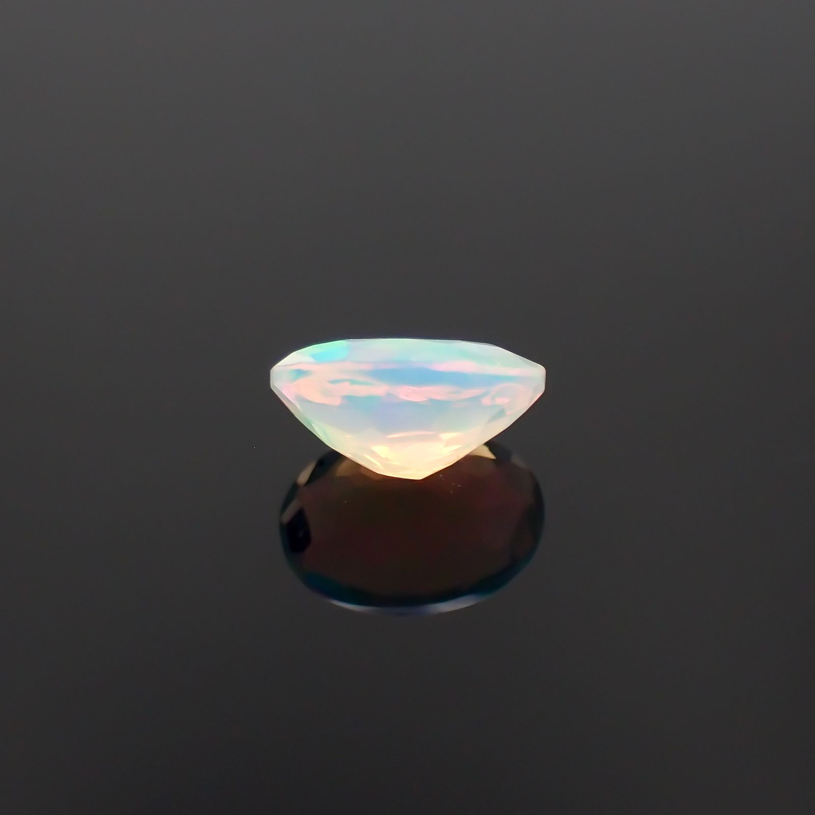 エチオピアオパール エチオピア産 0.45ct[230522193]6.7x4.9mm前後