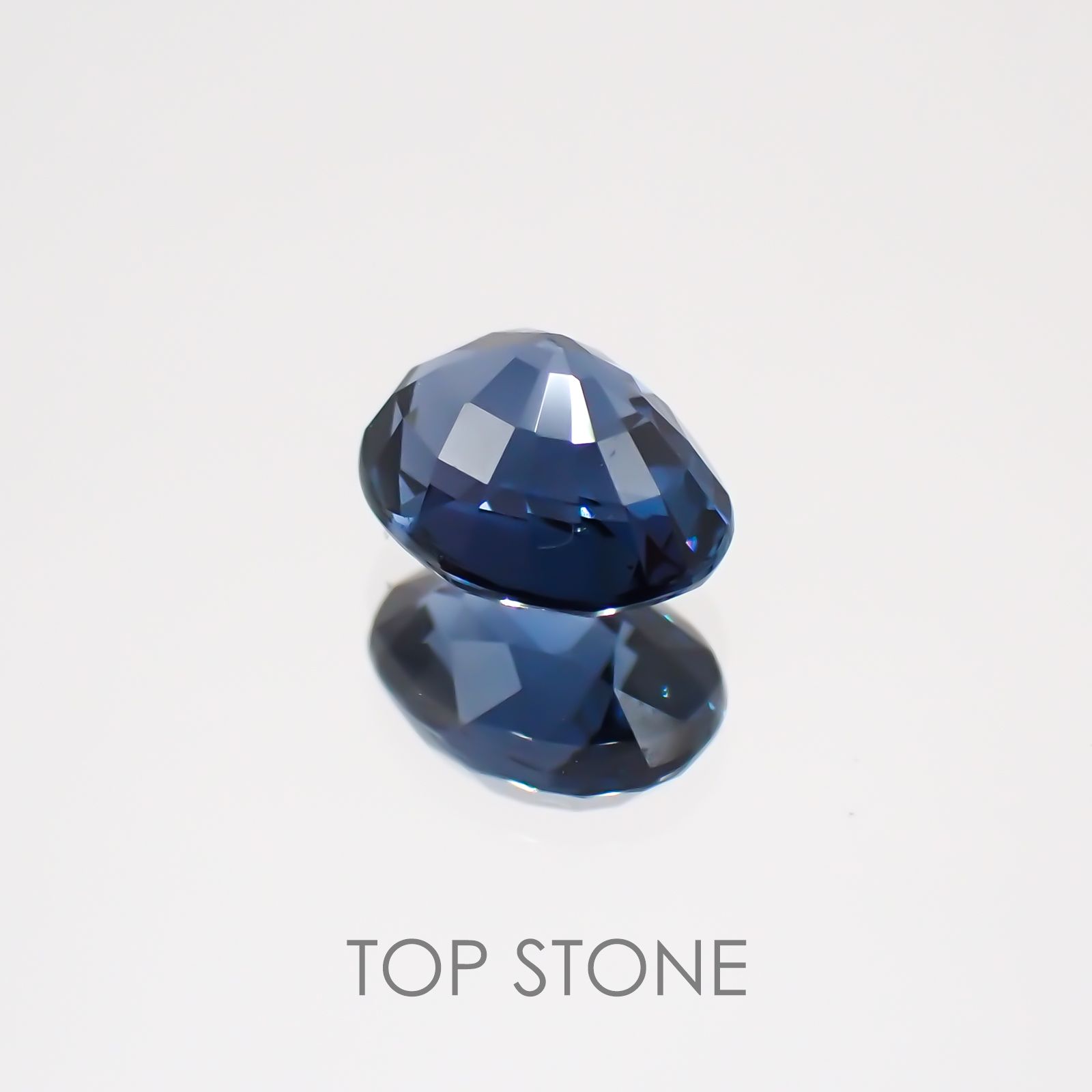 ブルースピネル(宝石名ブルー・スピネル) スリランカ産 1.162ct ソ付(彩珠)[21019361]6.9×5.2mm前後