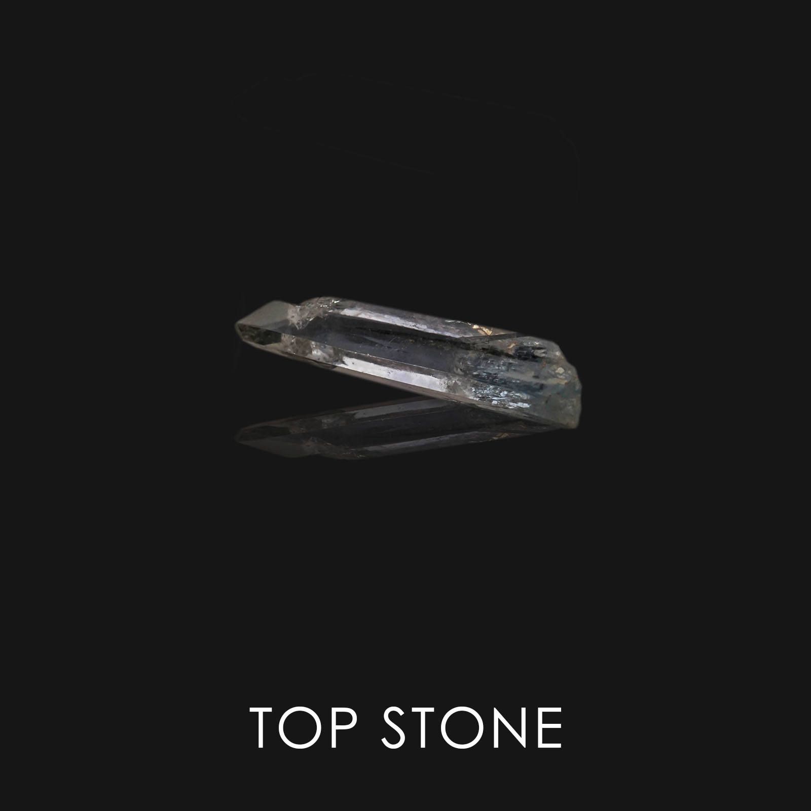 ジェレメジェバイト ナミビア産 原石・結晶 0.77ct[20042180]12.3×2.9mm前後
