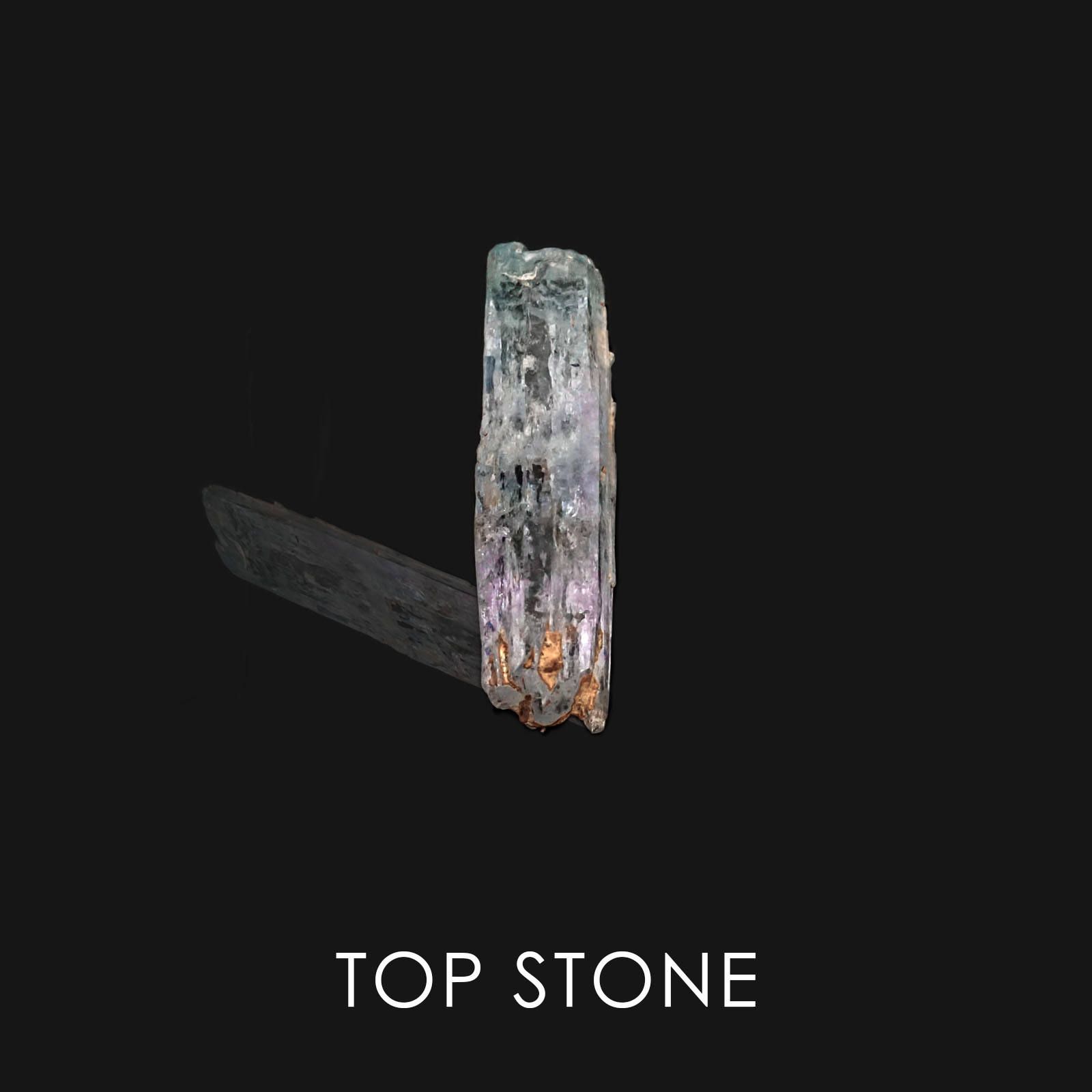 ジェレメジェバイト ナミビア産 原石・結晶 4.13ct[20042174]19.2×4.8mm前後