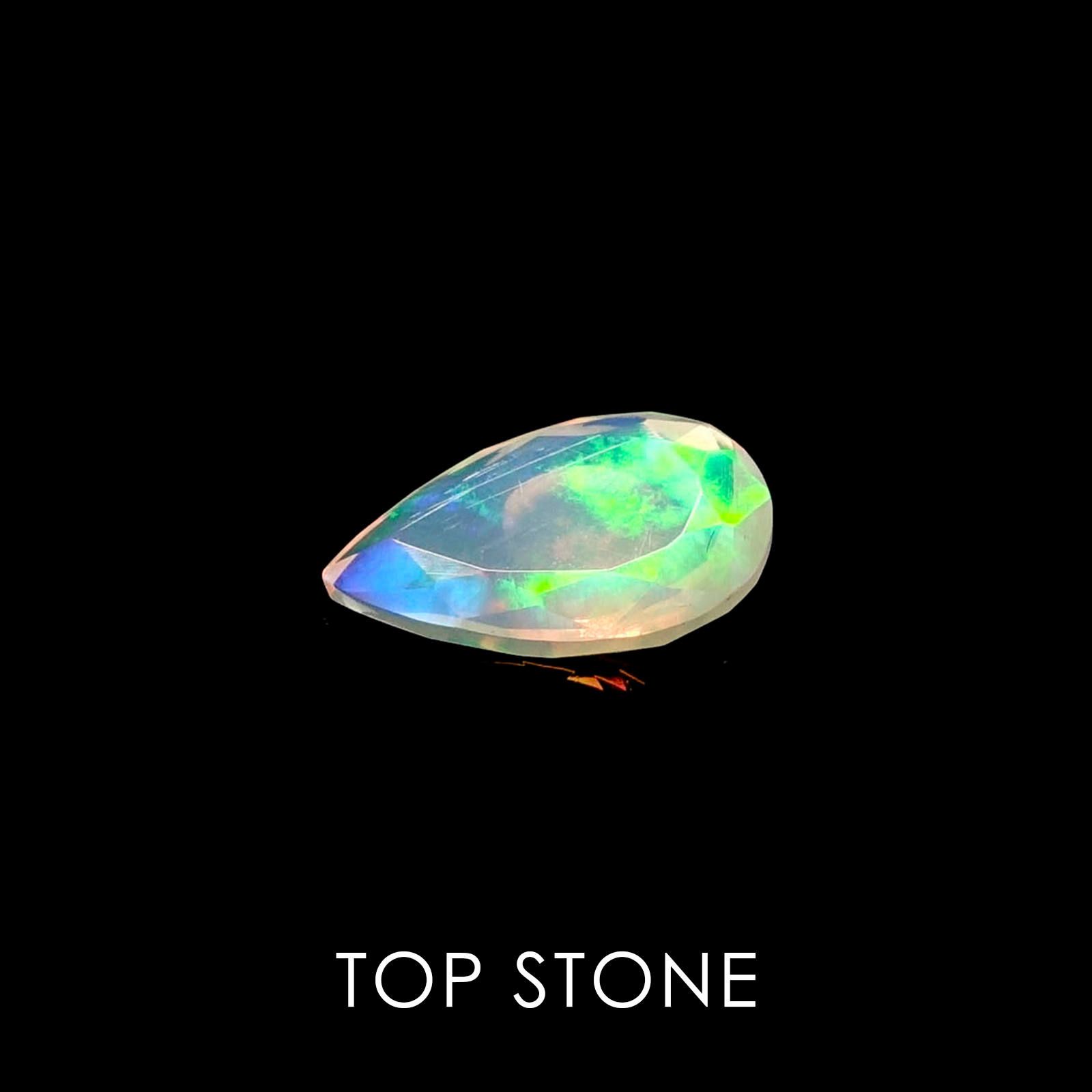 エチオピアンオパール エチオピア産 ルース 1.12ct[20052417]10.7×7mm前後
