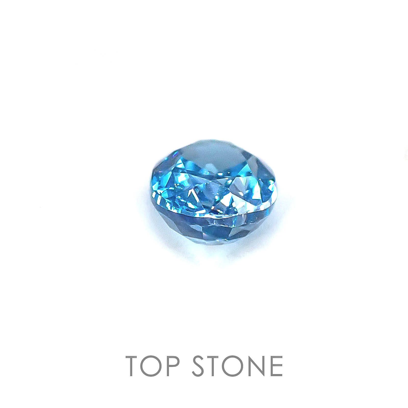 ブルージルコン カンボジア産 ルース 0.83ct[]6.1×4.1mm前後