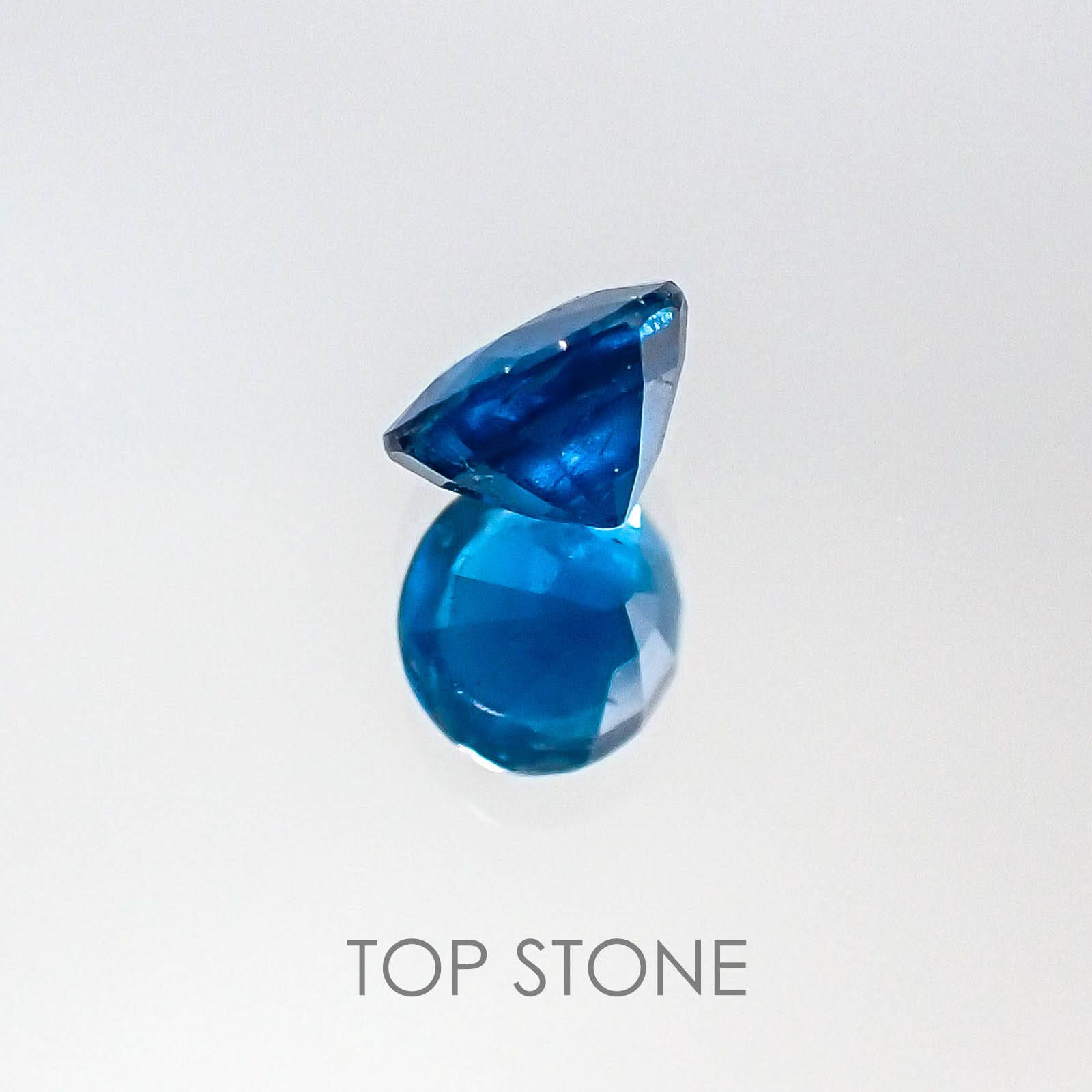 アフガナイト フルオレッセンス アフガニスタン産 ルース 0.33ct[20063206] 4.7x4.3mm