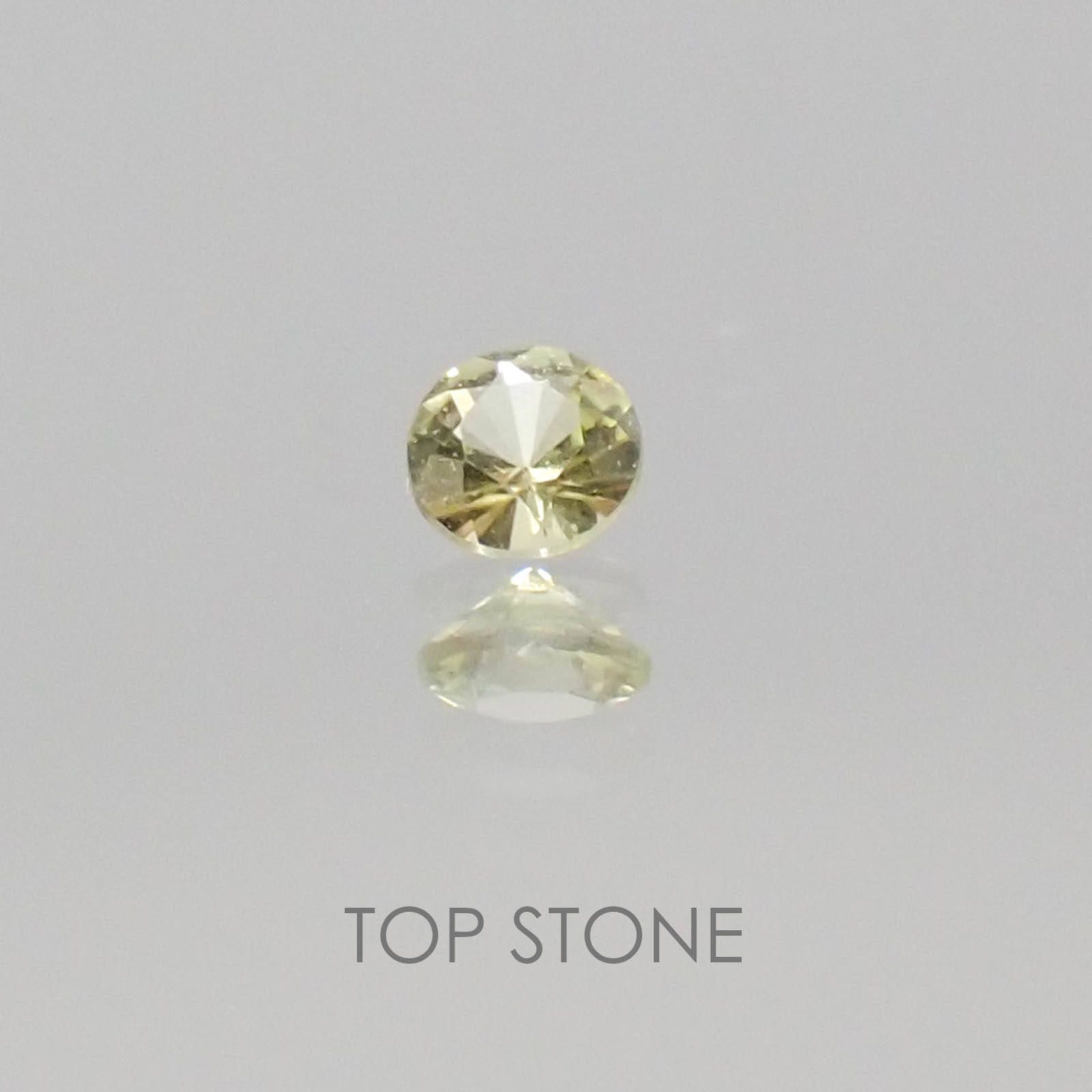 パラサイティック ペリドット 採取地：ロシア・セムチャン ソーティング付き 0.042ct[20063379]2.2×2.2mm前後