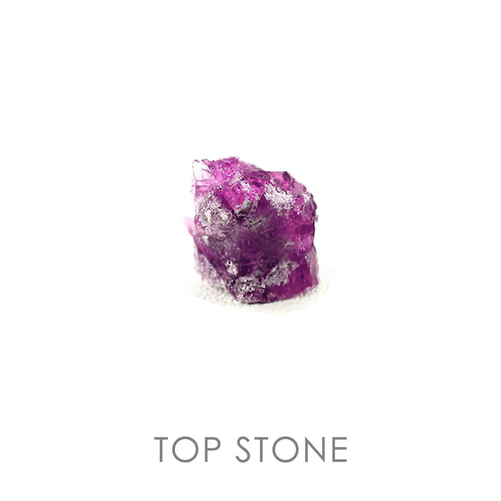レッドベリル アメリカ・ユタ州産 原石・結晶 2.44ct[20062665]11.3×7.6mm前後