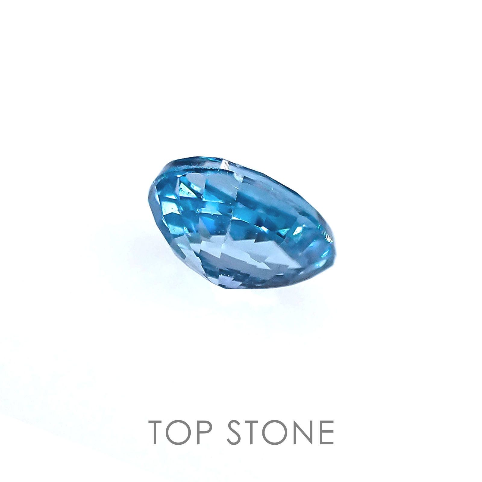ブルージルコン カンボジア産 ルース 0.83ct[]6.1×4.2mm前後