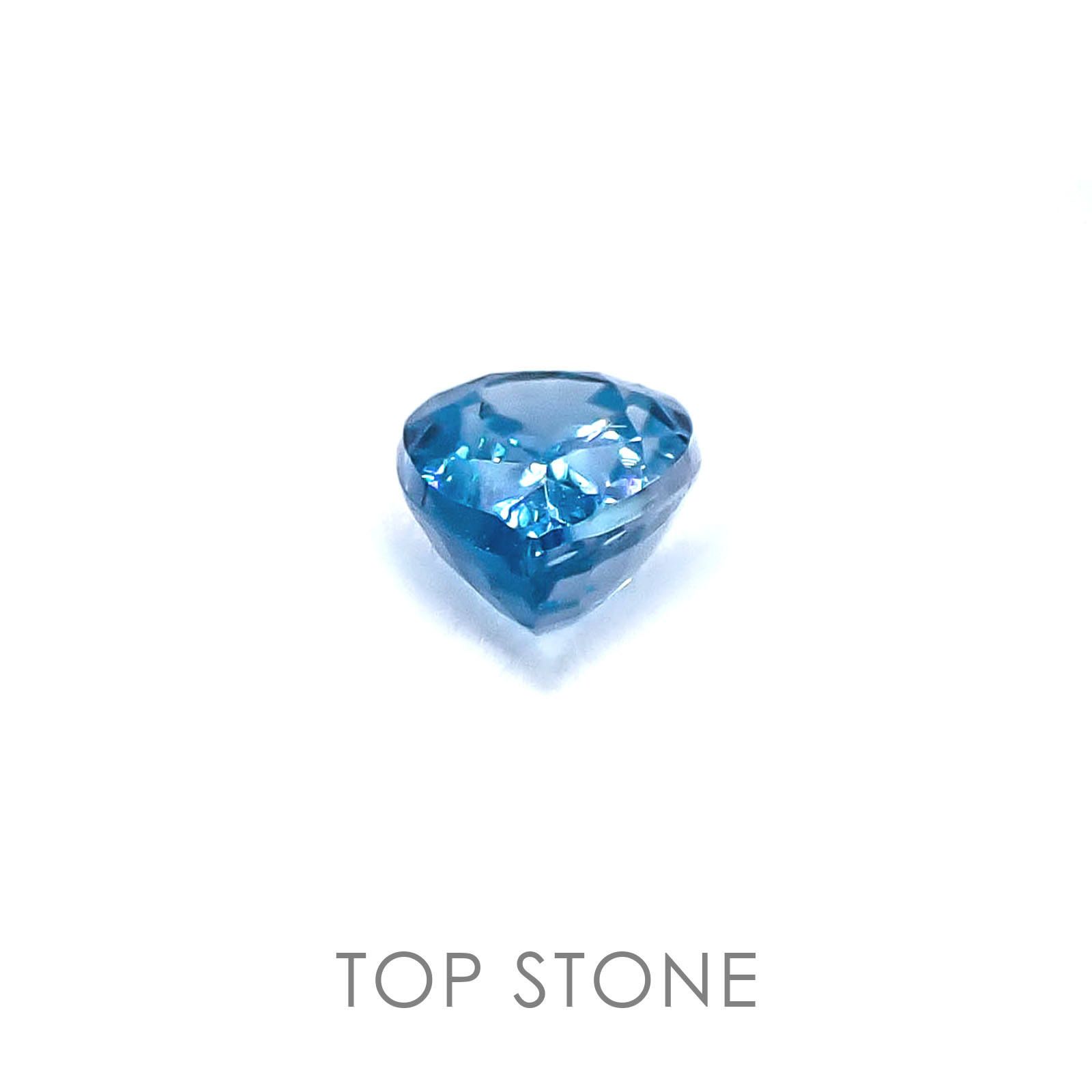 ブルージルコン カンボジア産 ルース 0.83ct[]6.1×4.2mm前後