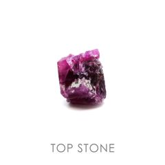 レッドベリル アメリカ・ユタ州産 原石・結晶 2.61ct[20062664]9.1×7.7mm前後