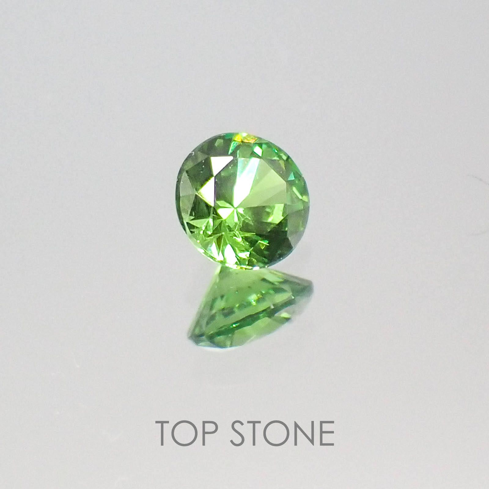デマントイドガーネット(宝石名デマントイド・ガーネット) ロシア産 0.13ct 識別済[20063129]3×3mm前後