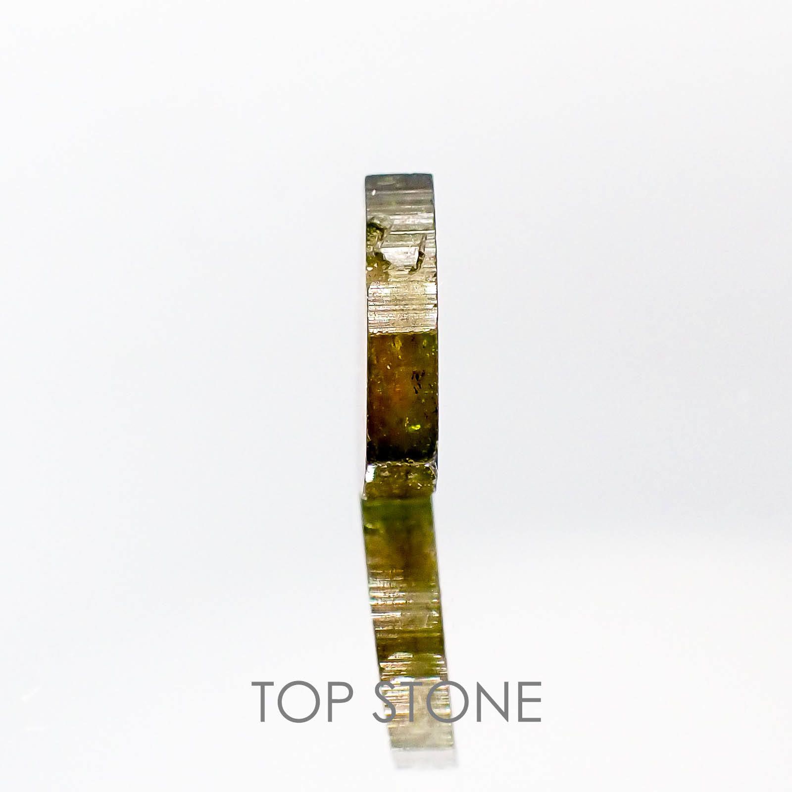 ウォーターメロントルマリン(宝石名トルマリン) ブラジル産 原石・結晶 2.41ct 識別済[20063251]10.5×9.4mm前後