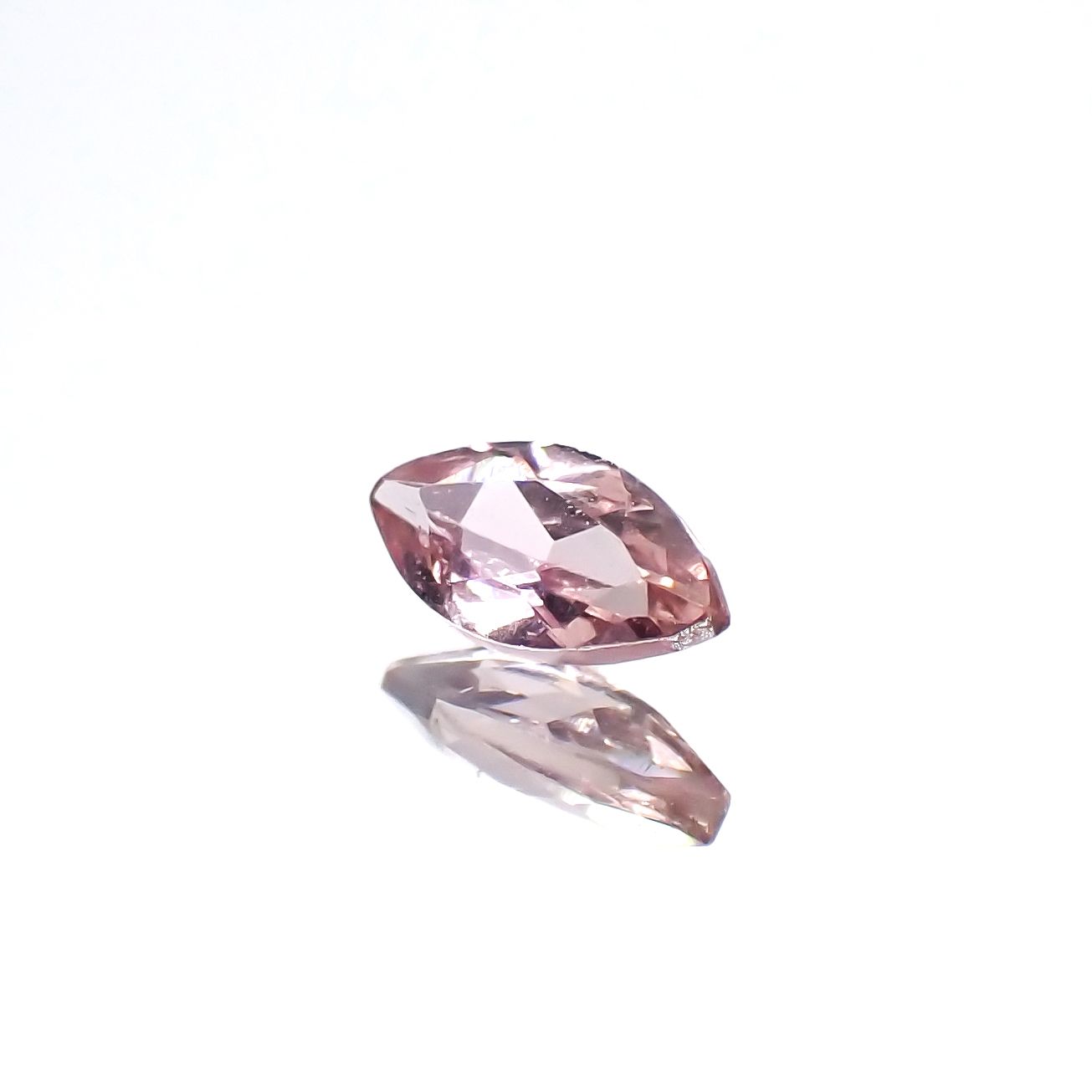 インペリアルトパーズ ブラジル産 0.17ct[231224870]5x2.6mm前後