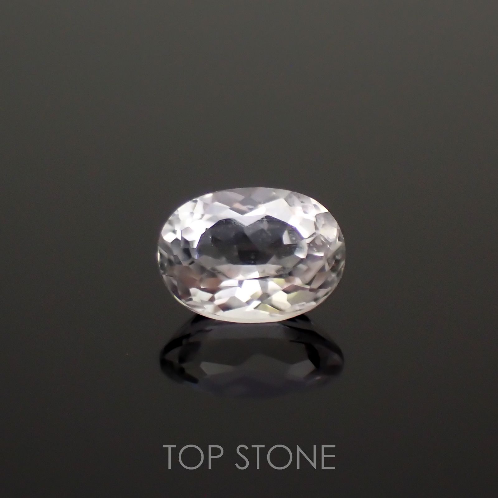 フェナカイト(宝石名フェナカイト)マダガスカル産 0.32ct 識別済[221018416]4.9x3.5mm前後