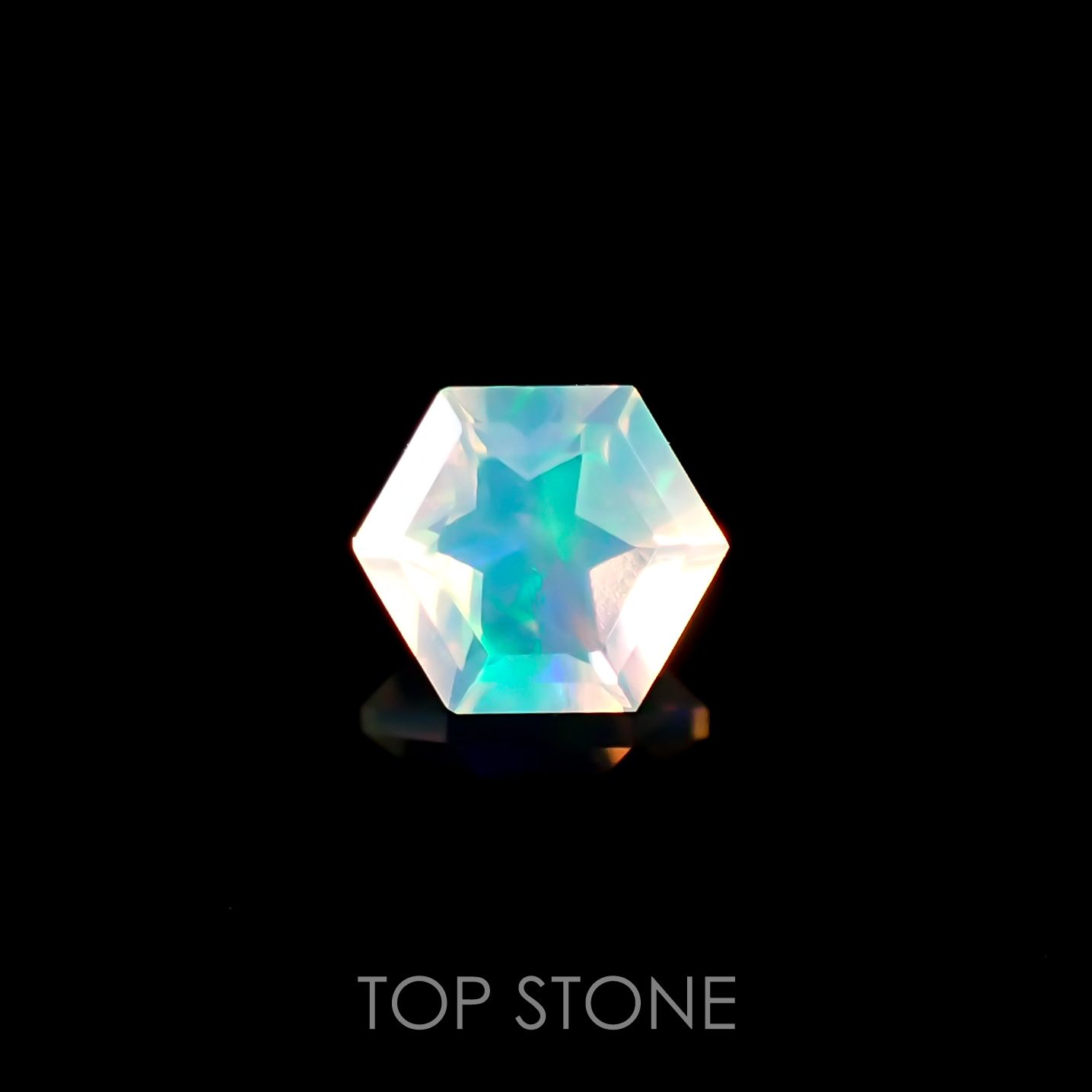 ◇ヘキサゴンカット◇エチオピアオパール エチオピア産 ルース 0.45ct[210611034]5.4×5.4mm前後