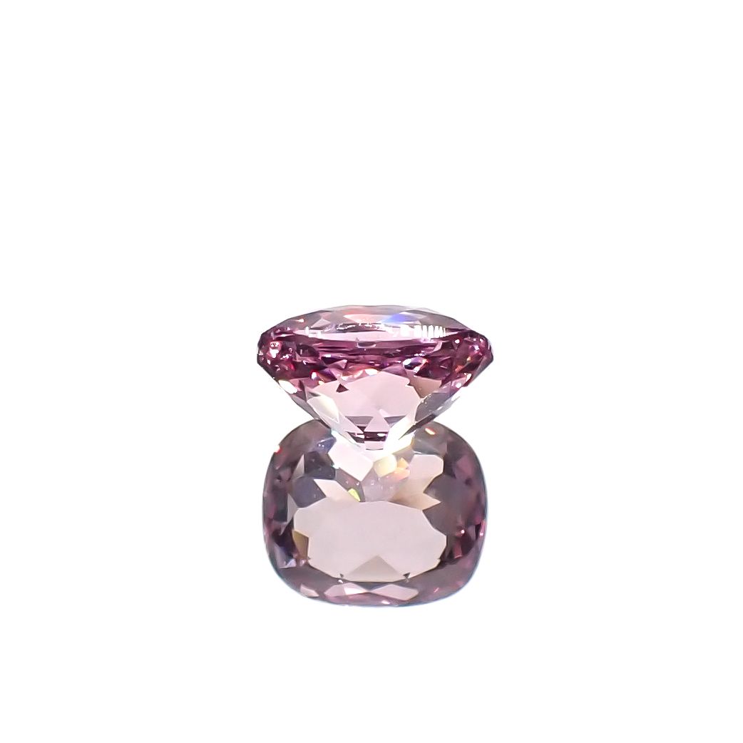 ドラゴンガーネット タンザニア産 0.87ct[240326658]5.9x5.1mm前後