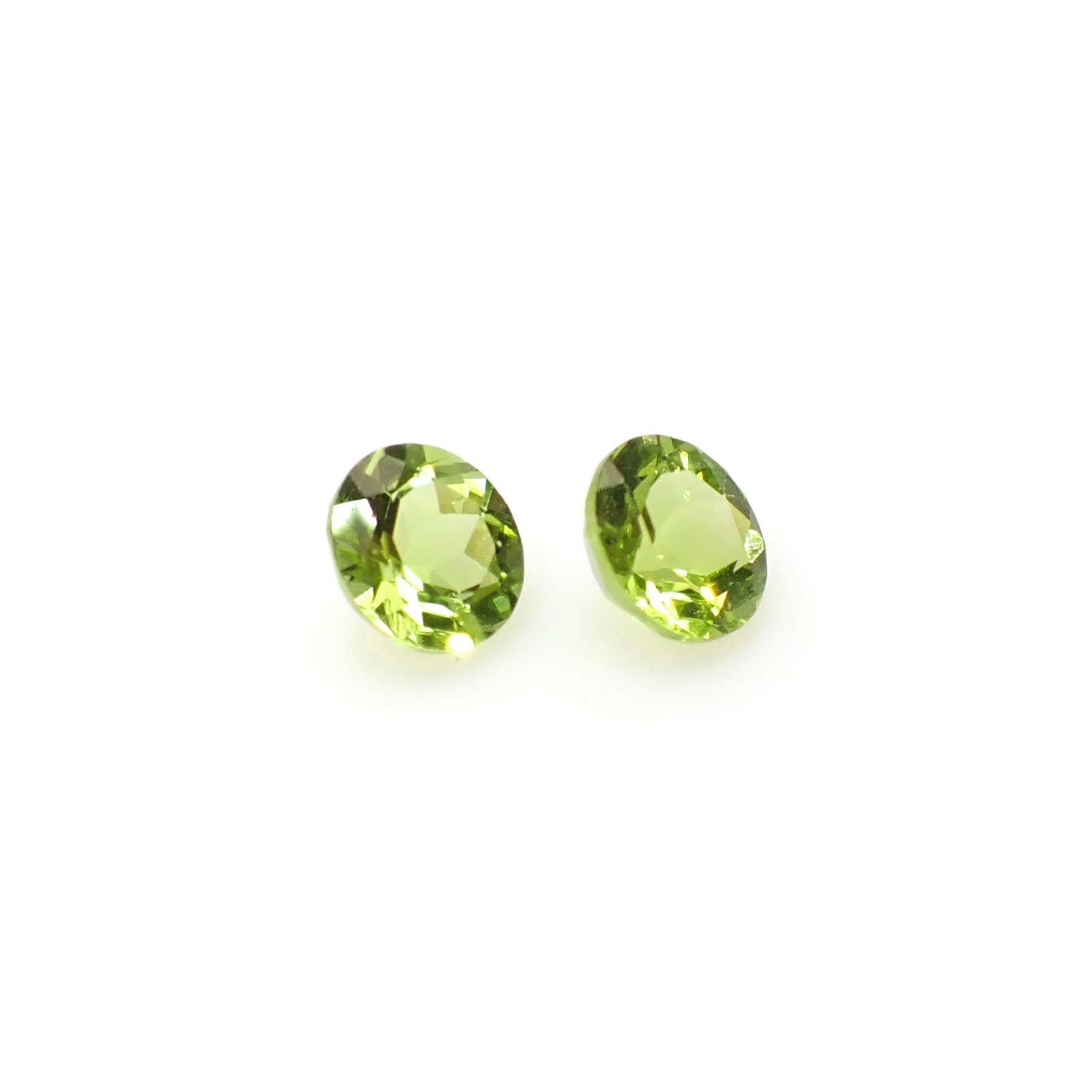 ◇ペアセット◇ペリドット 中国産 1.11ct(2pcs合計) [250730796]5.1x5.1mm前後